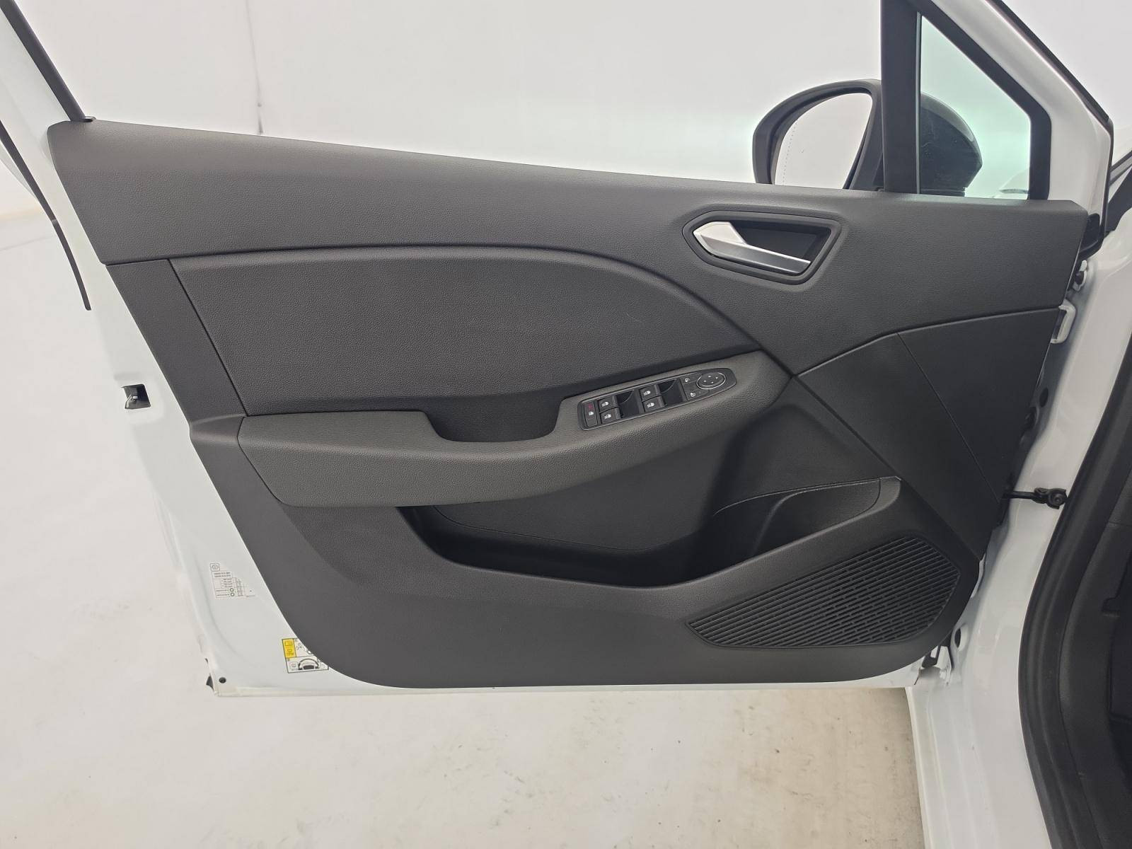 Vente en ligne Renault Clio 5 Clio TCe 90 au prix de 14 790 €