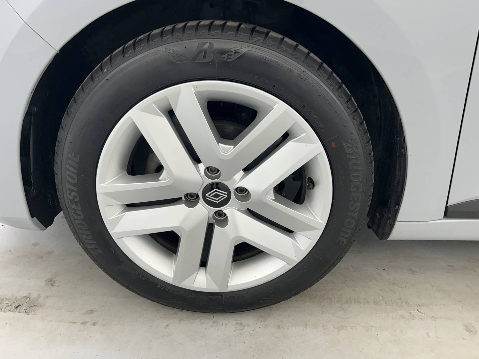 Vente en ligne Renault Clio 5 Clio TCe 90 ch GSR2 au prix de 15 790 €