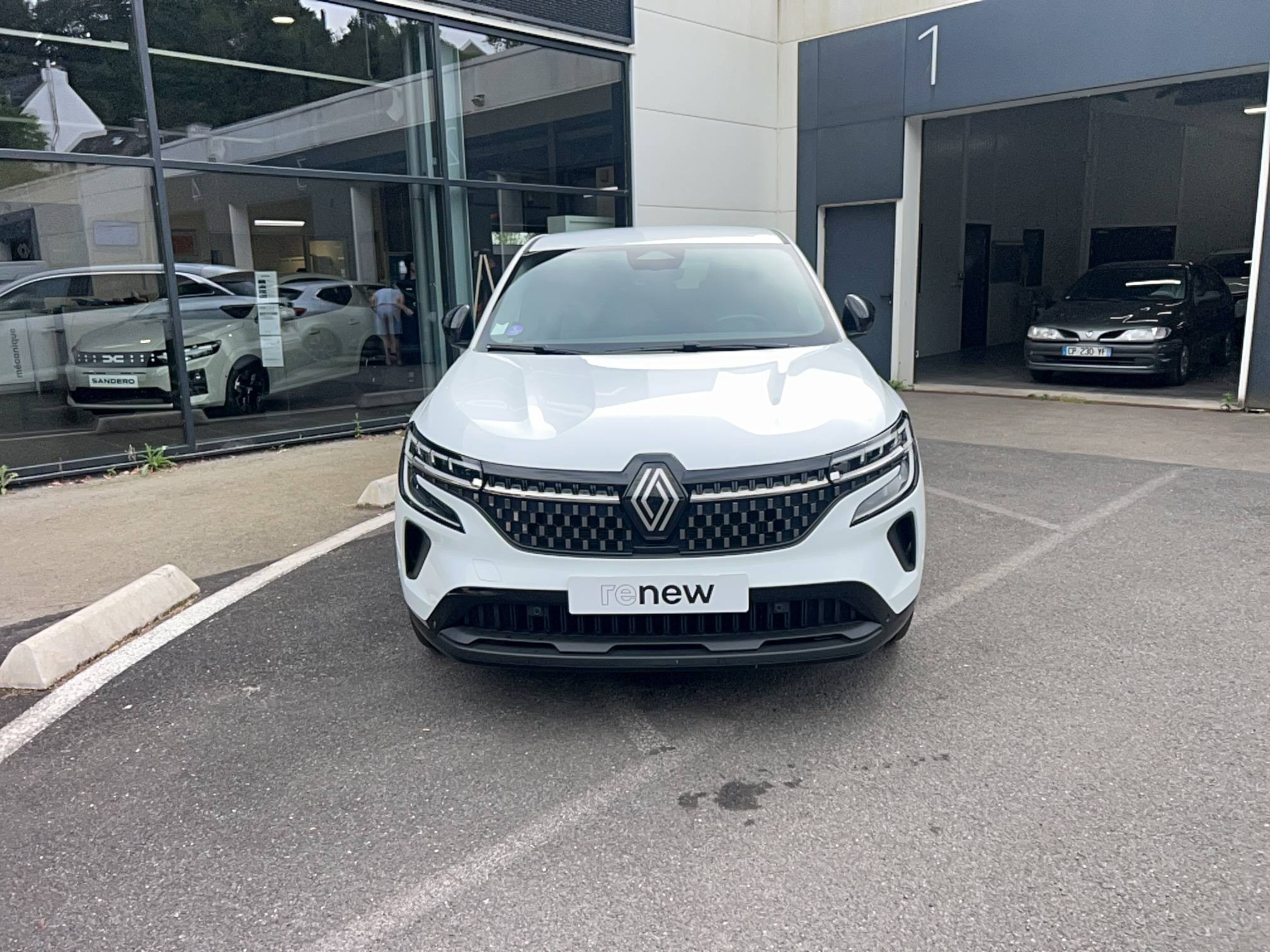 Vente en ligne Renault Austral  E-Tech hybrid 200 au prix de 26 990 €