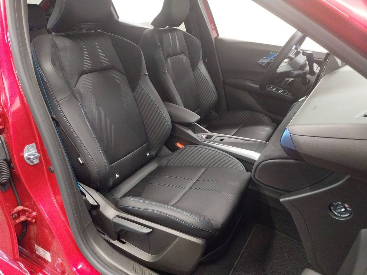Vente en ligne Renault Clio 6 Clio E-Tech full hybrid 160 ch au prix de 50 000 €