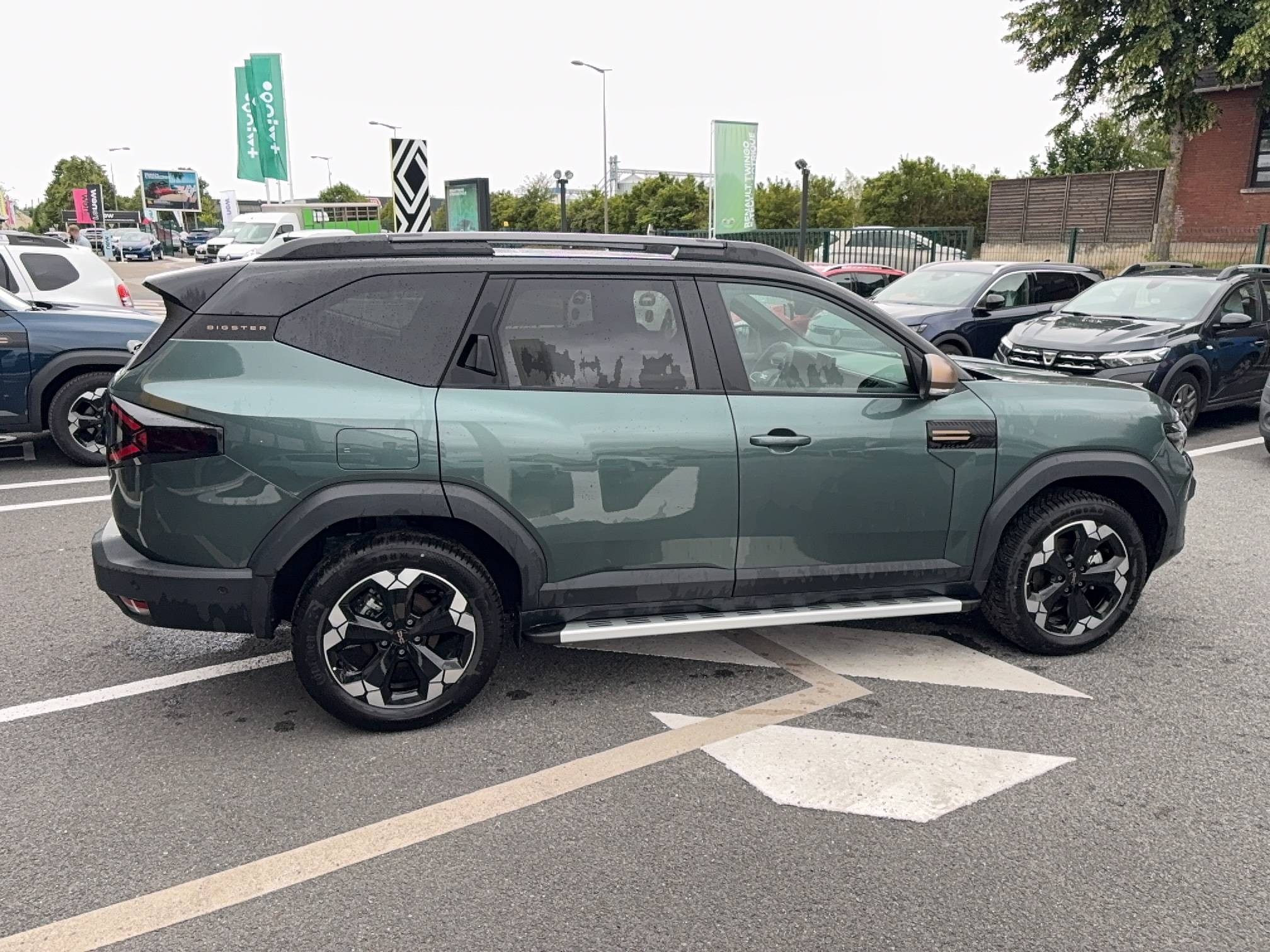 Vente en ligne Dacia Bigster Bigster Hybrid-G 150 4x4 / ATTELAGE + MARCHEPIEDS  au prix de 36 000 €