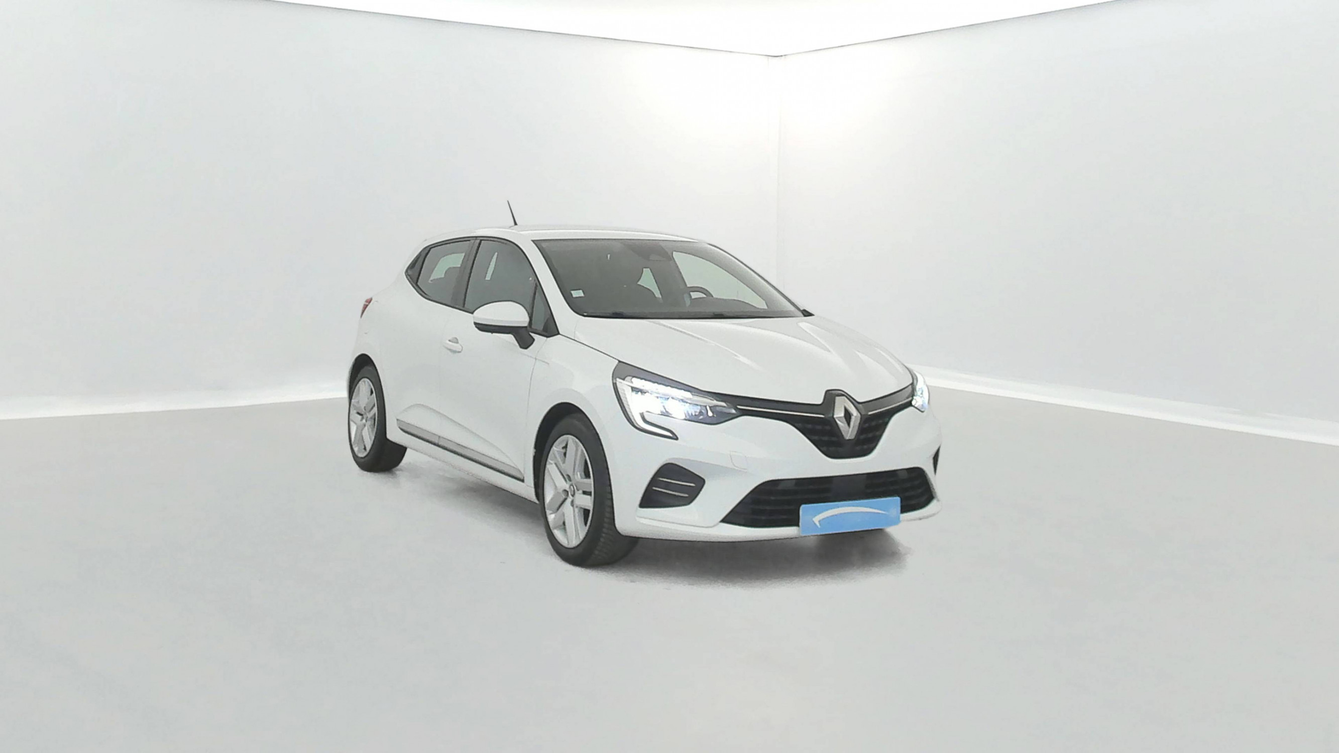 Vente en ligne Renault Clio 5 Clio E-Tech 140 - 21N au prix de 13 991 €