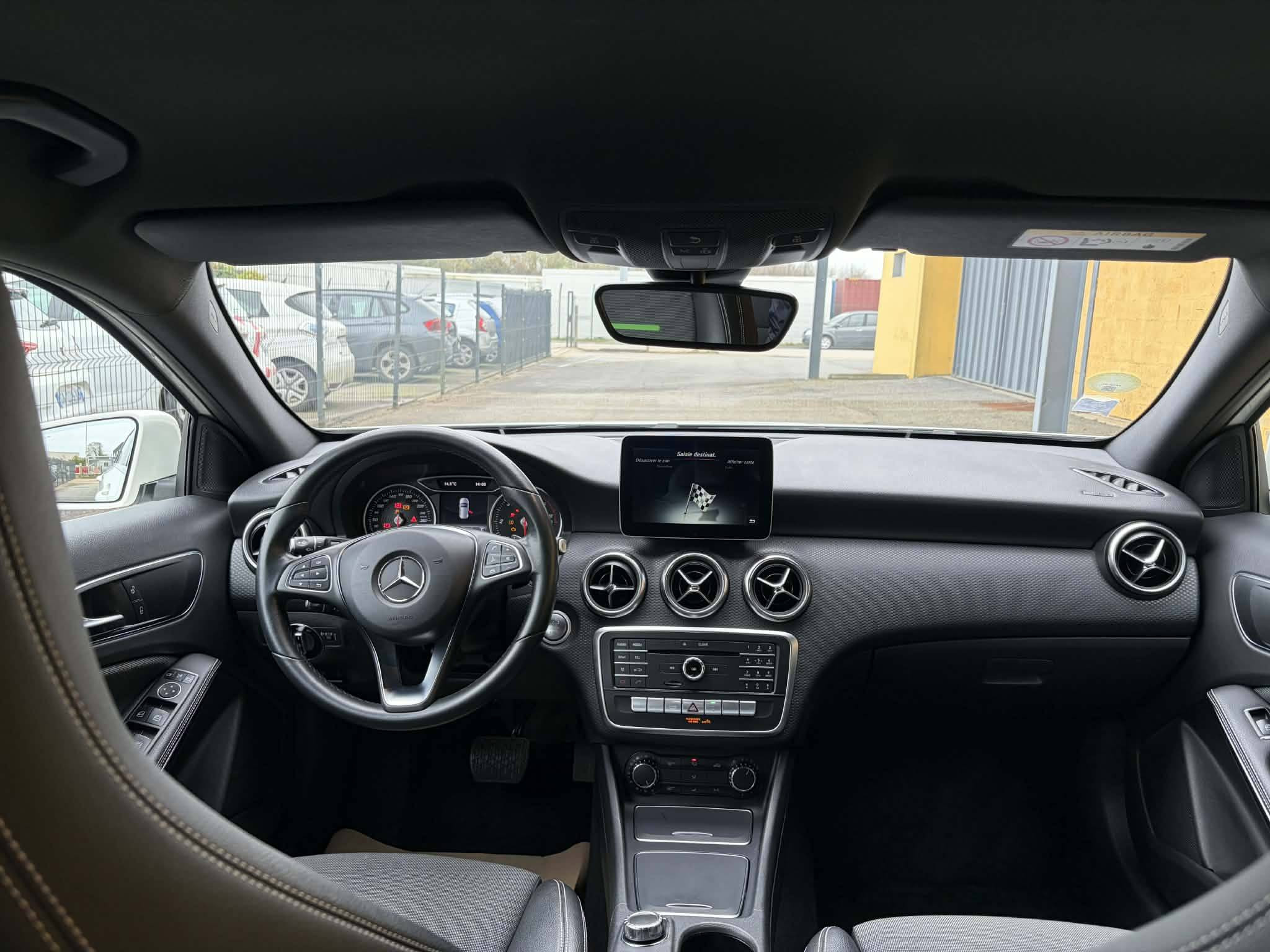 Vente en ligne Mercedes Classe A  200 d 7G-DCT au prix de 16 990 €