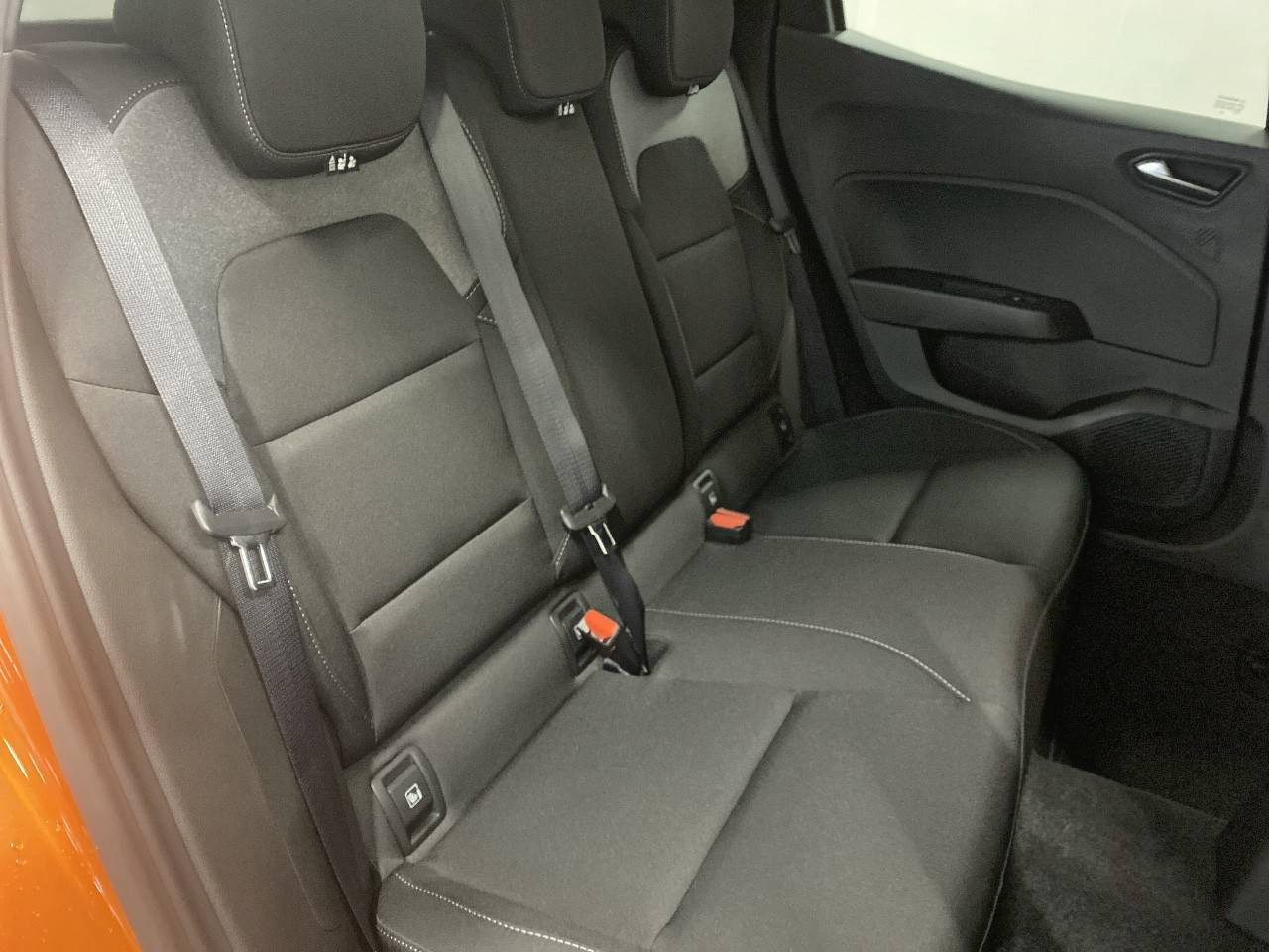 Vente en ligne Renault Clio 5 Clio Blue dCi 100 ch au prix de 18 990 €