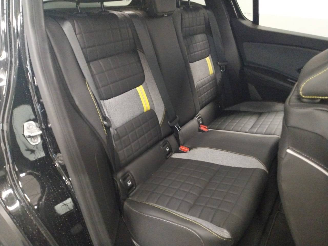 Vente en ligne Renault R4 E-Tech  150 ch autonomie confort au prix de 44 300 €