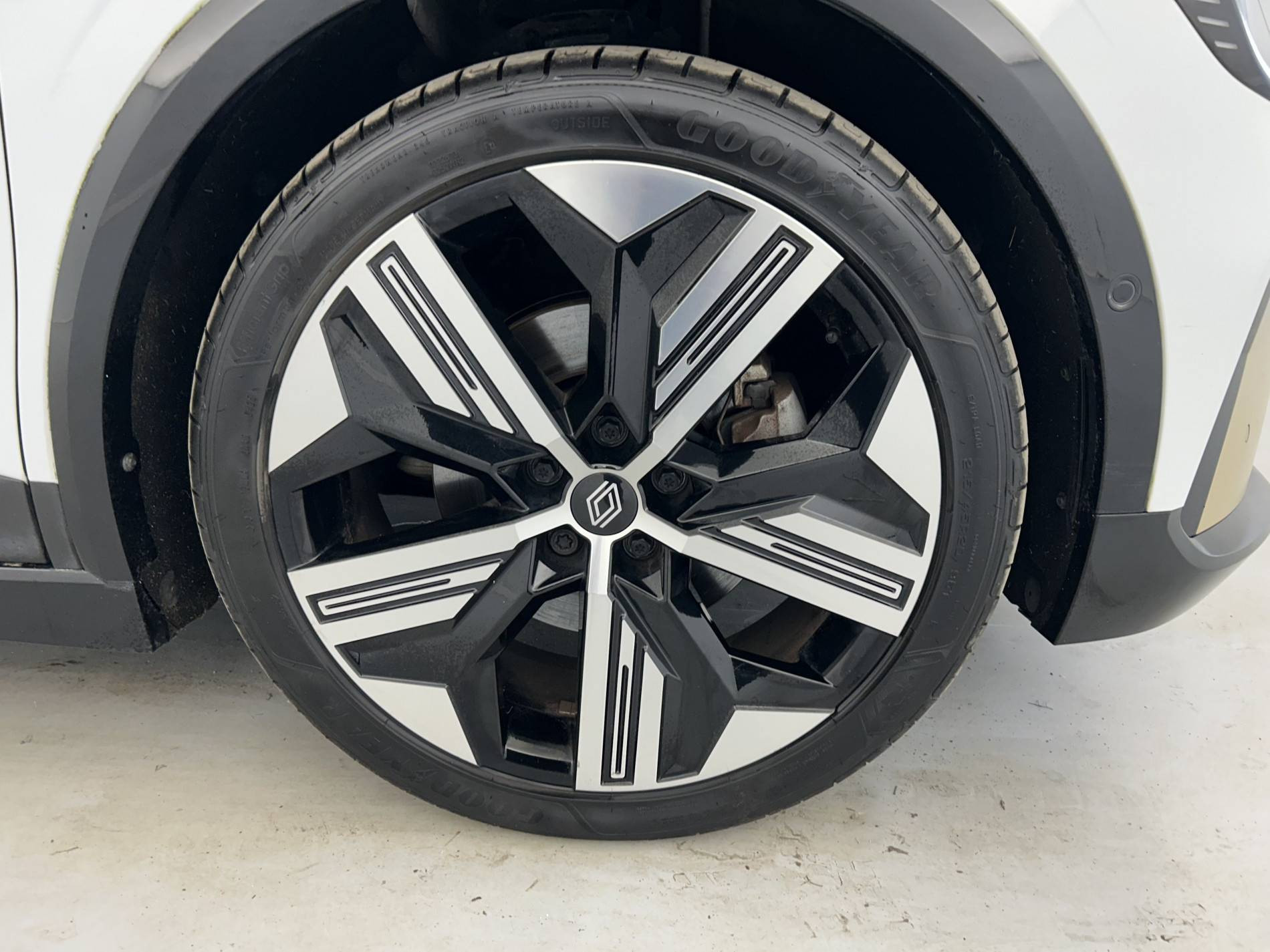 Vente en ligne Renault Megane E-Tech  EV60 220 ch super charge au prix de 22 530 €