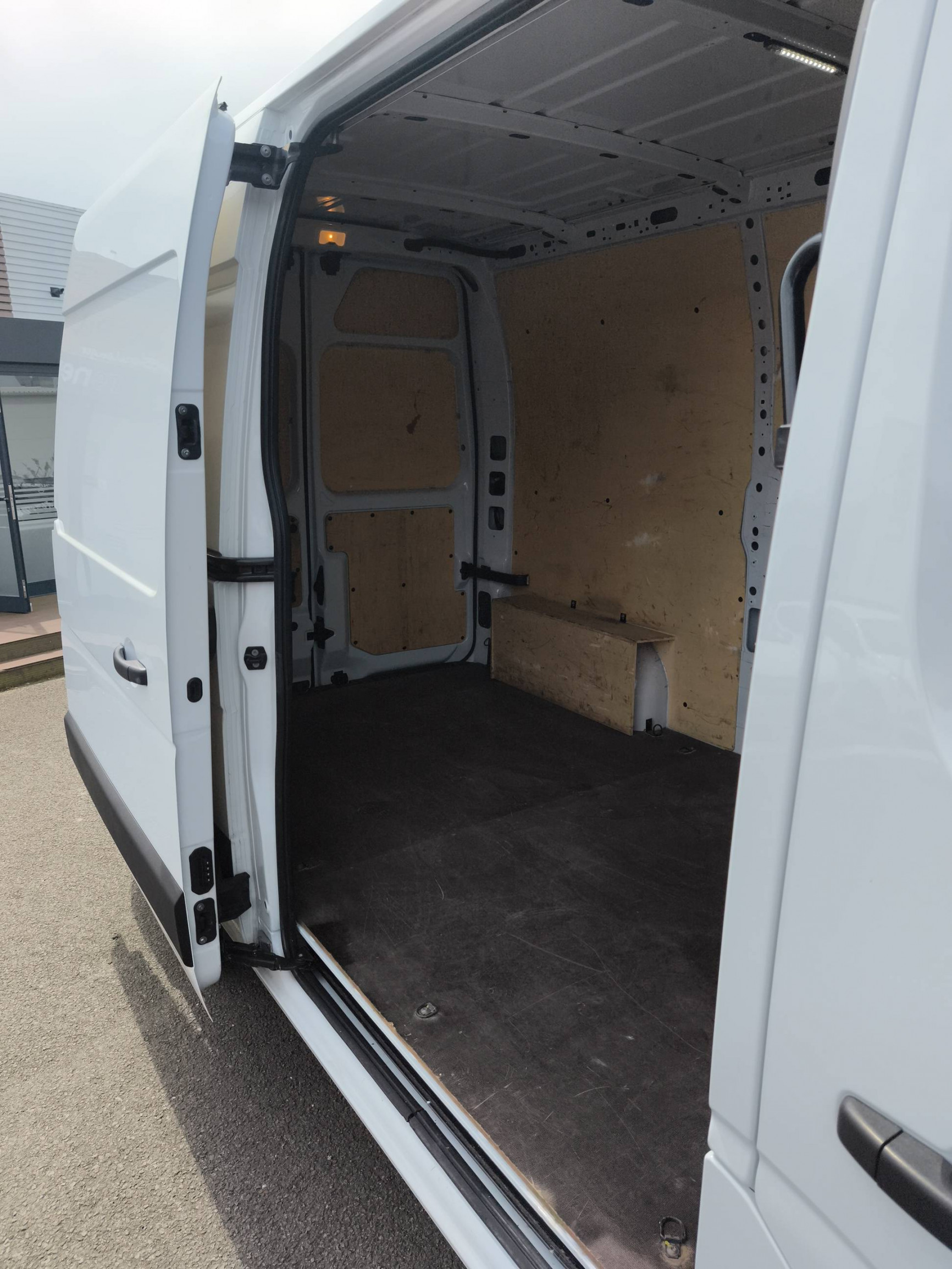 Vente en ligne Renault Master Fourgon MASTER FGN TRAC F3500 L2H2 BLUE DCI 135 au prix de 24 990 €