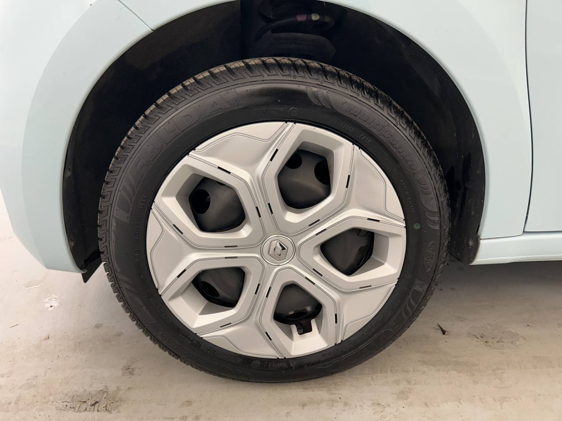 Vente en ligne Renault Twingo Electrique Twingo III E-Tech au prix de 11 990 €