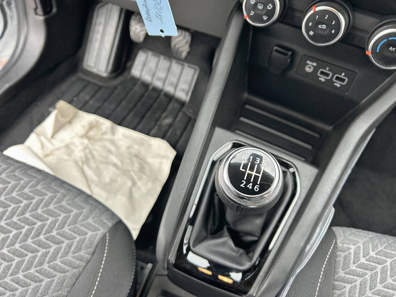 Vente en ligne Renault Clio 5 Clio TCe 90 au prix de 12 990 €