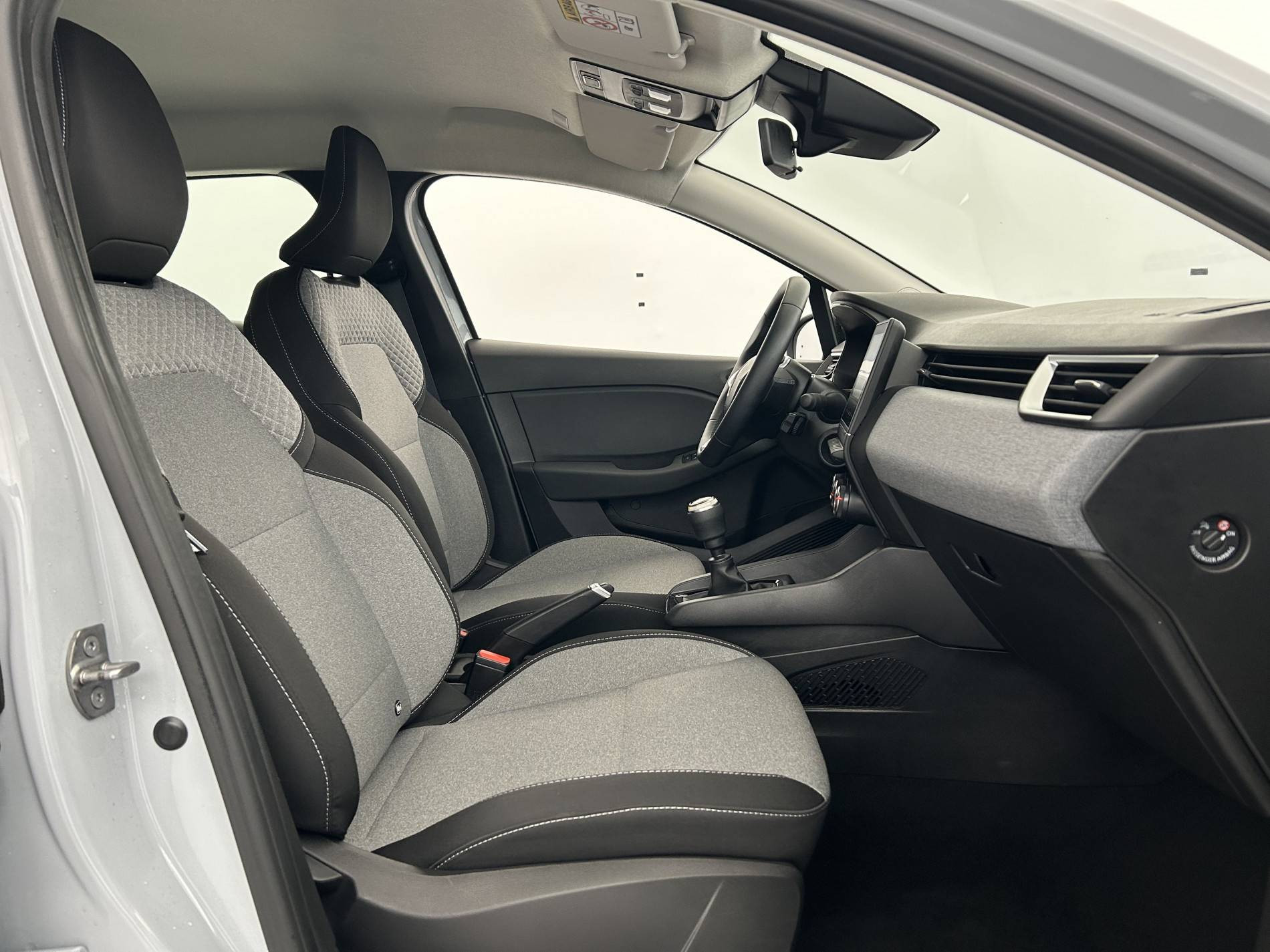 Vente en ligne Renault Clio 5 Clio TCe 90 au prix de 15 200 €