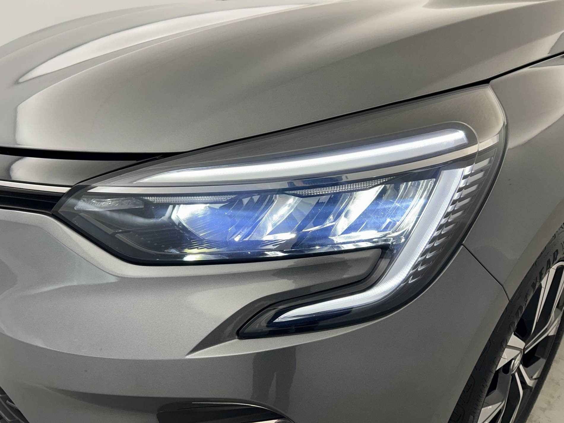 Vente en ligne Renault Clio 5 Clio TCe 90 au prix de 15 490 €