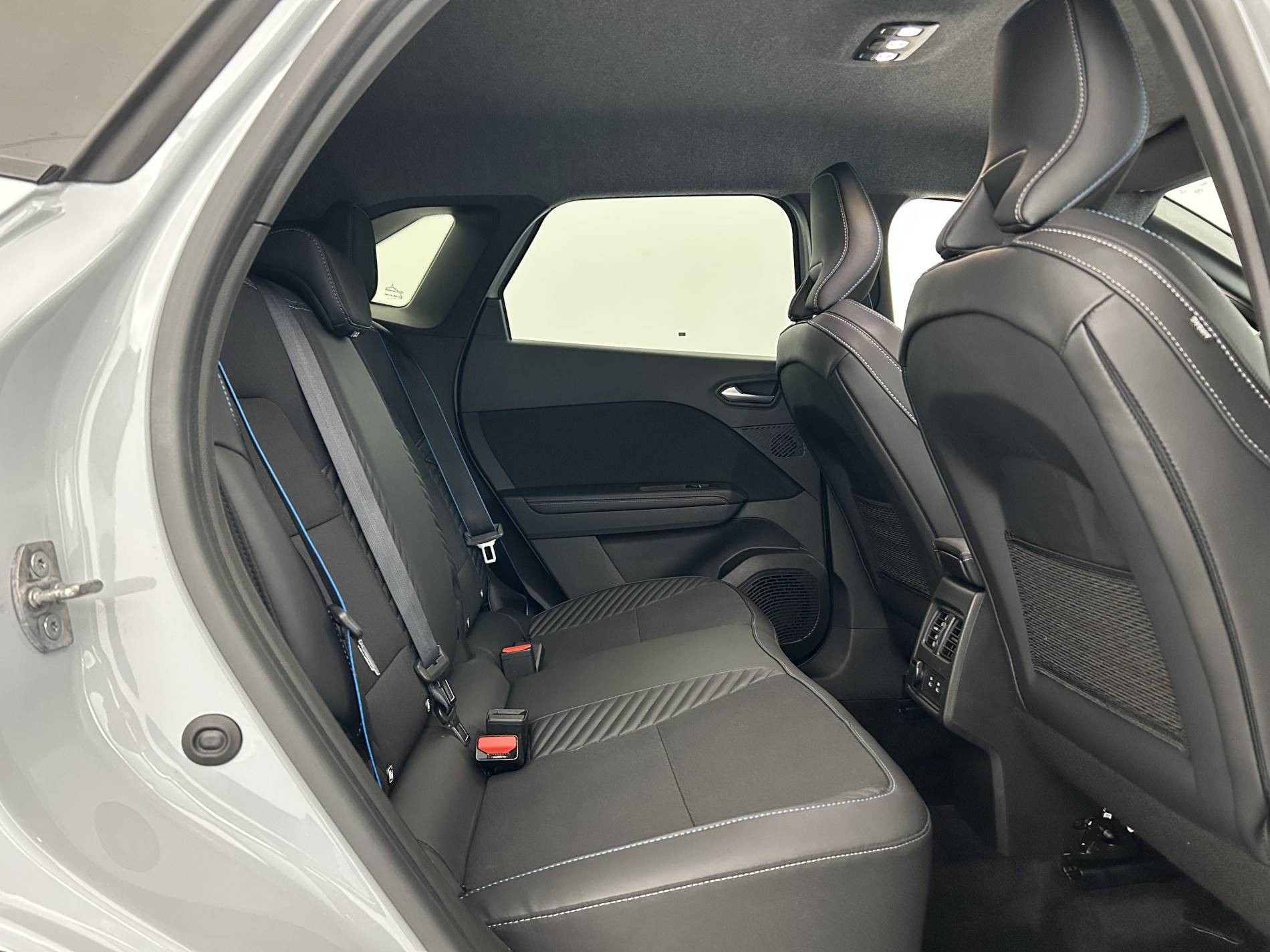 Vente en ligne Renault Symbioz  E-Tech full hybrid 145 au prix de 28 690 €