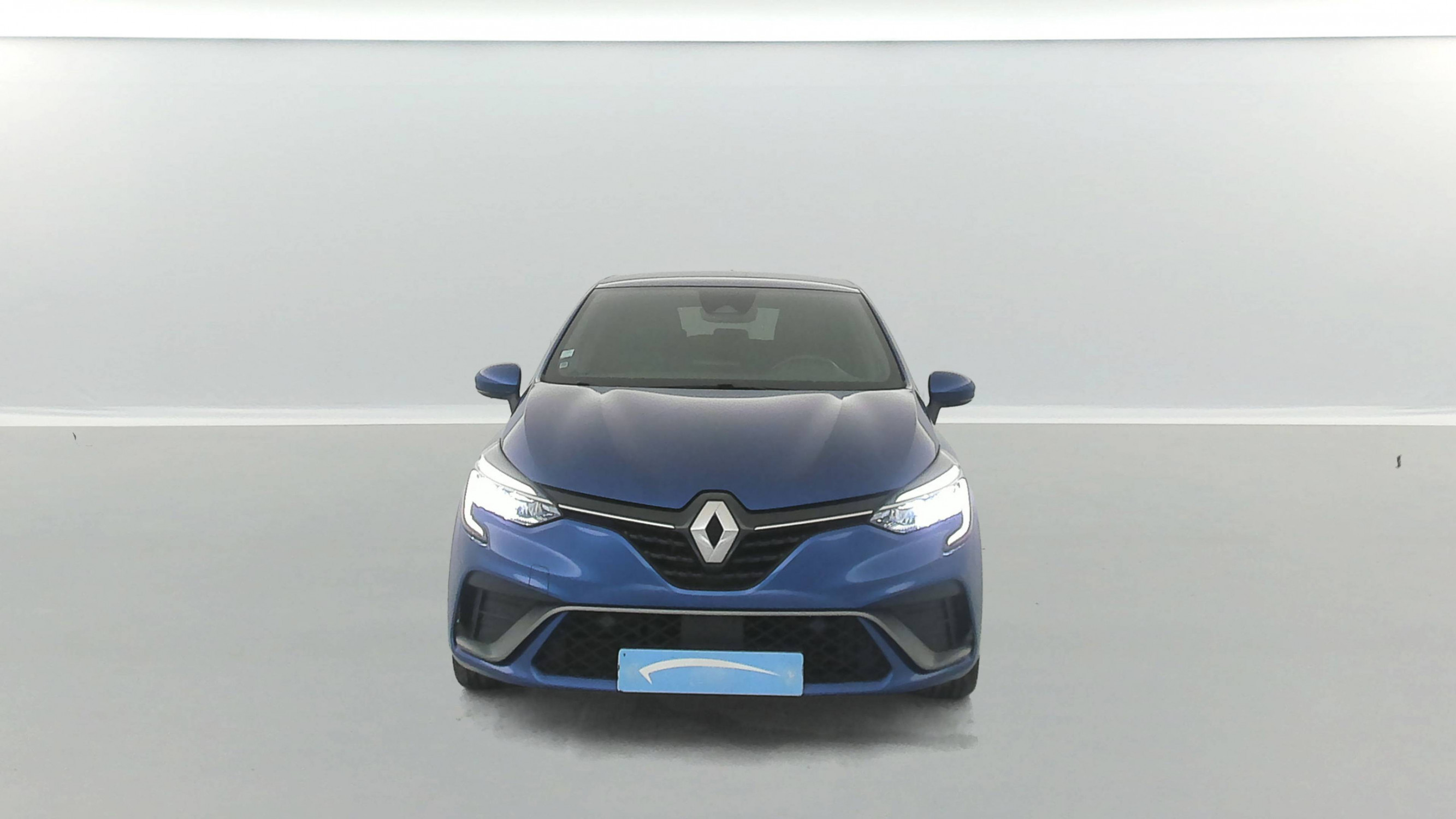 Vente en ligne Renault Clio 5 Clio E-Tech 140 - 21N au prix de 17 790 €