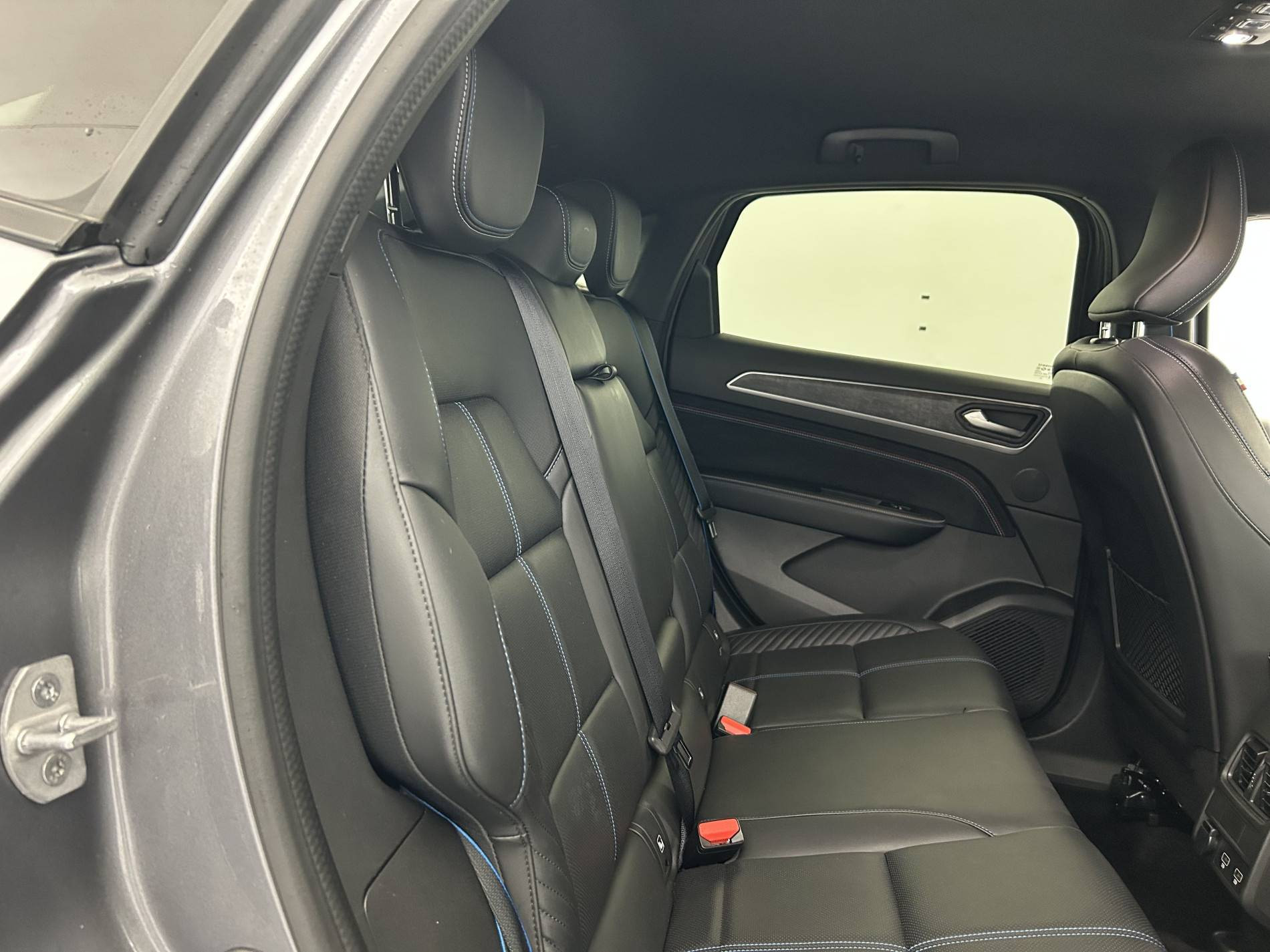 Vente en ligne Renault Arkana  E-Tech full hybrid 145 GSR2 au prix de 27 990 €
