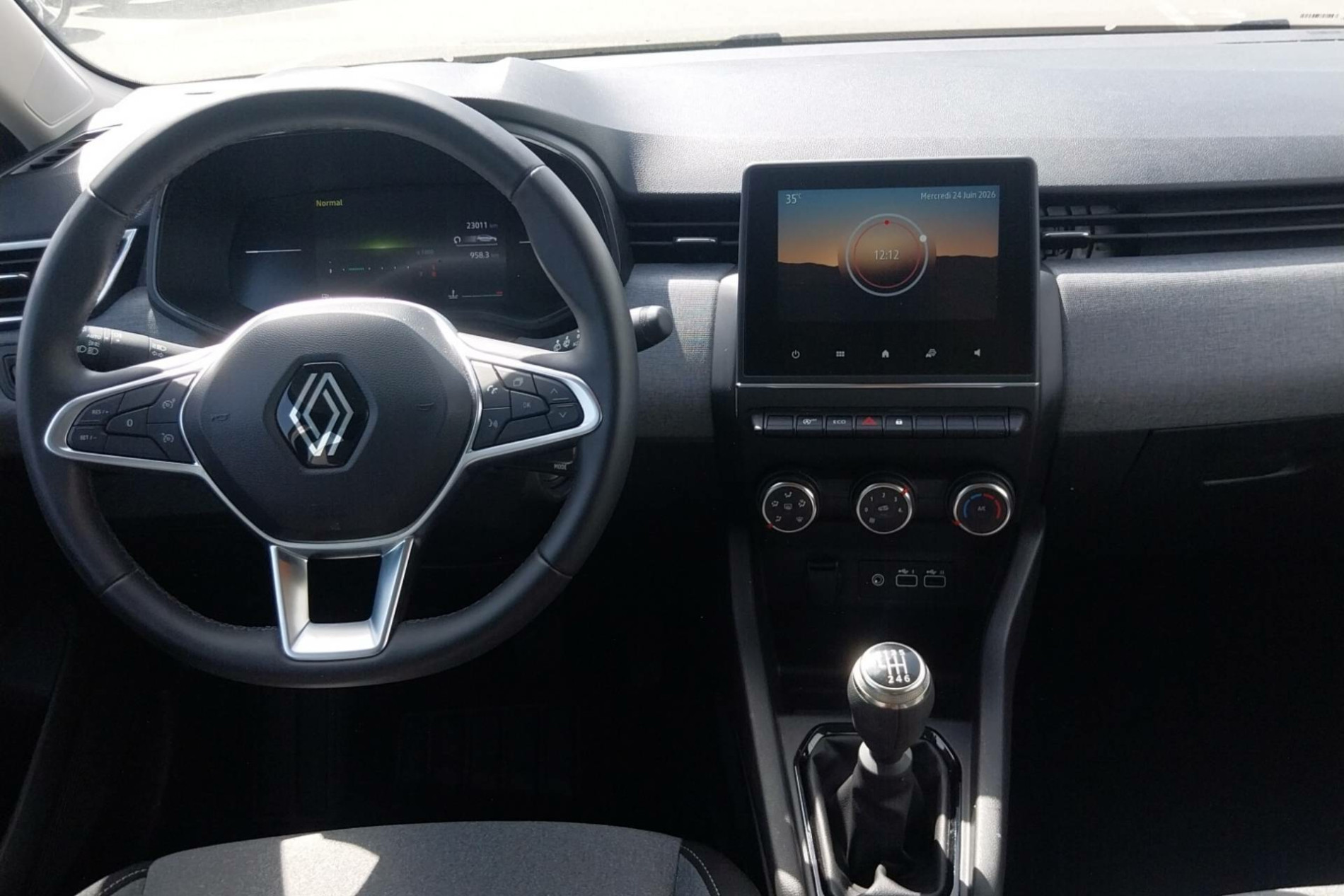 Vente en ligne Renault Clio 5 Clio TCe 90 au prix de 14 990 €