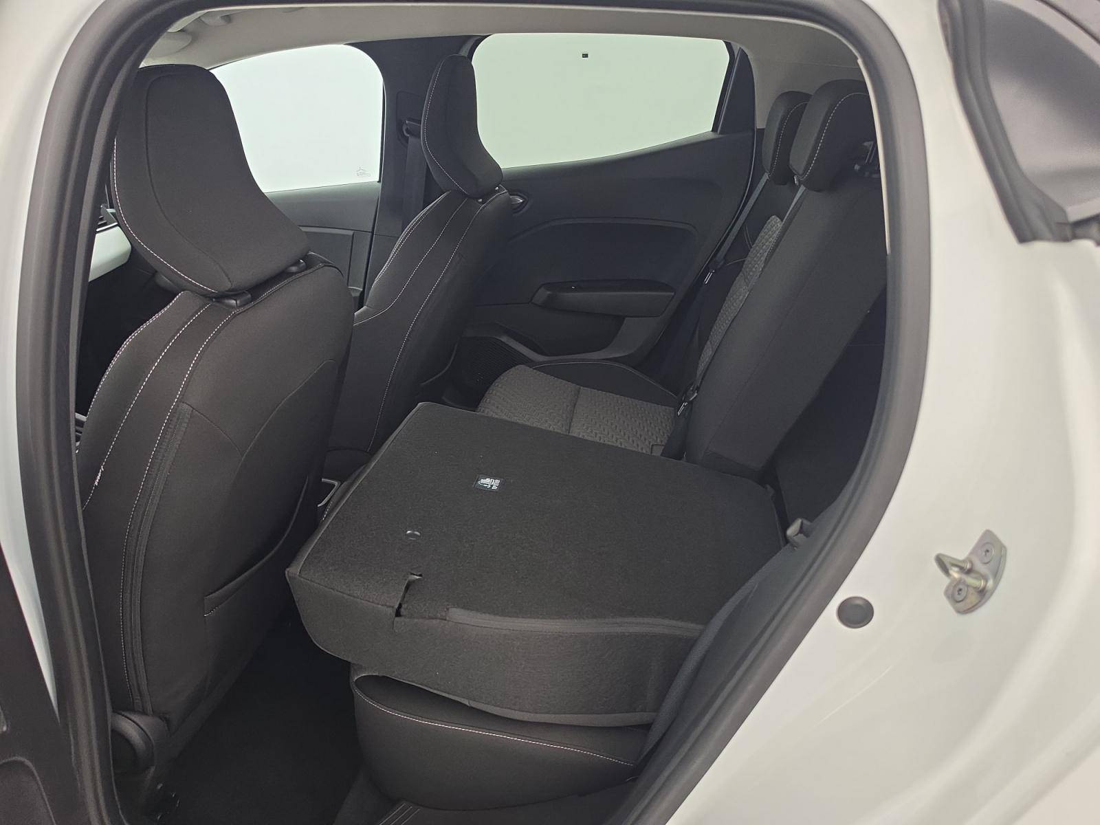 Vente en ligne Renault Clio 5 Clio TCe 90 au prix de 14 490 €