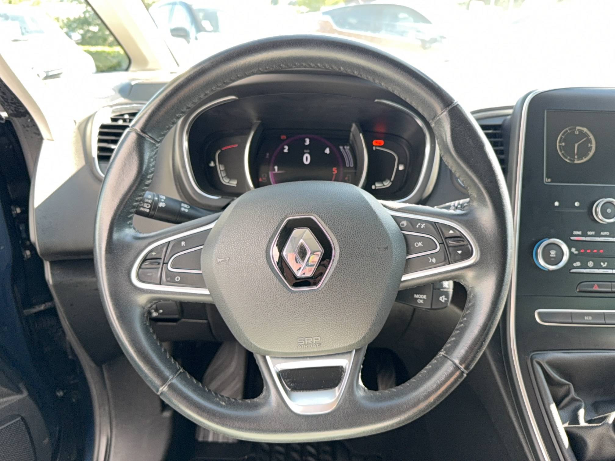 Vente en ligne Renault Scenic 4 Scenic Blue dCi 120 au prix de 14 490 €