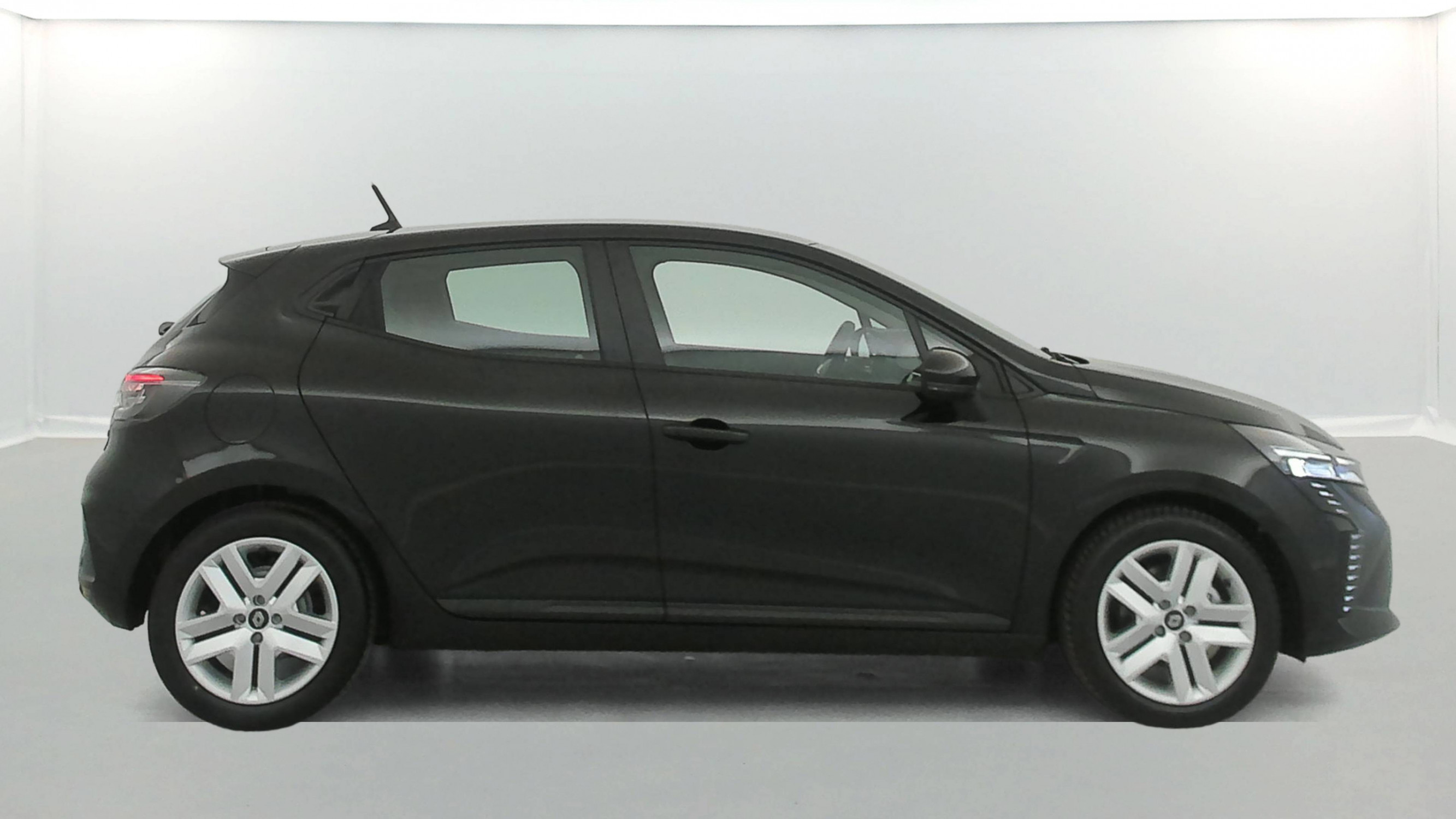 Vente en ligne Renault Clio 5 Clio E-Tech full hybrid 145 ch GSR2 au prix de 19 990 €