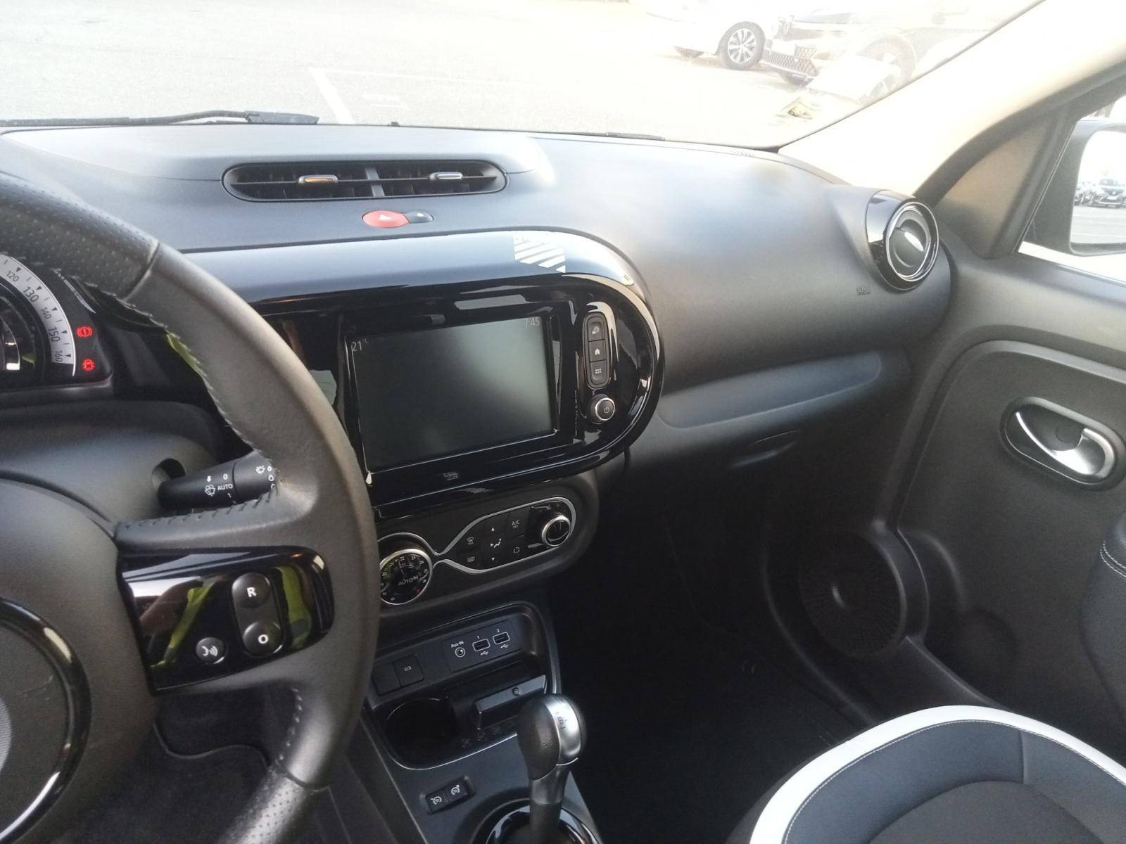 Vente en ligne Renault Twingo Electrique Twingo III E-Tech au prix de 13 750 €