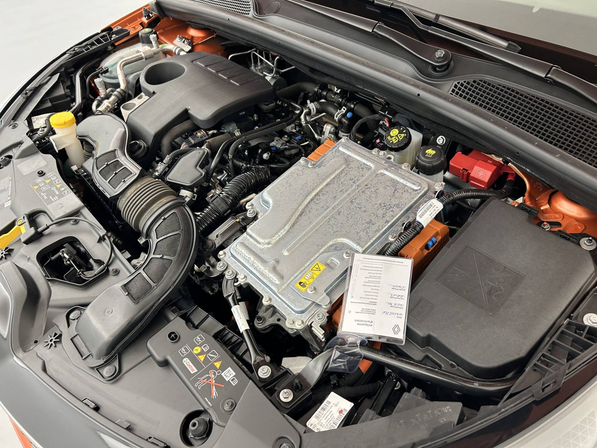 Vente en ligne Renault Clio 5 Clio E-Tech full hybrid 145 au prix de 18 890 €