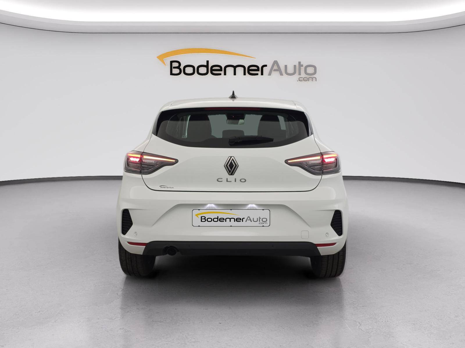 Vente en ligne Renault Clio 5 Clio Blue dCi 100 ch GSR2 au prix de 17 990 €