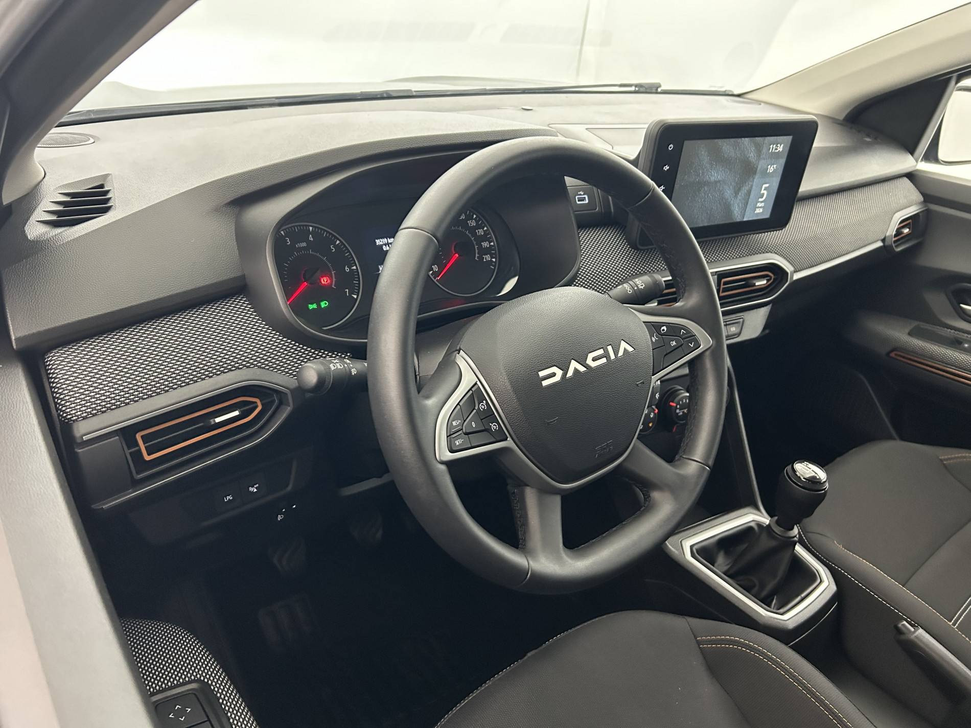 Vente en ligne Dacia Sandero  ECO-G 100 au prix de 14 600 €