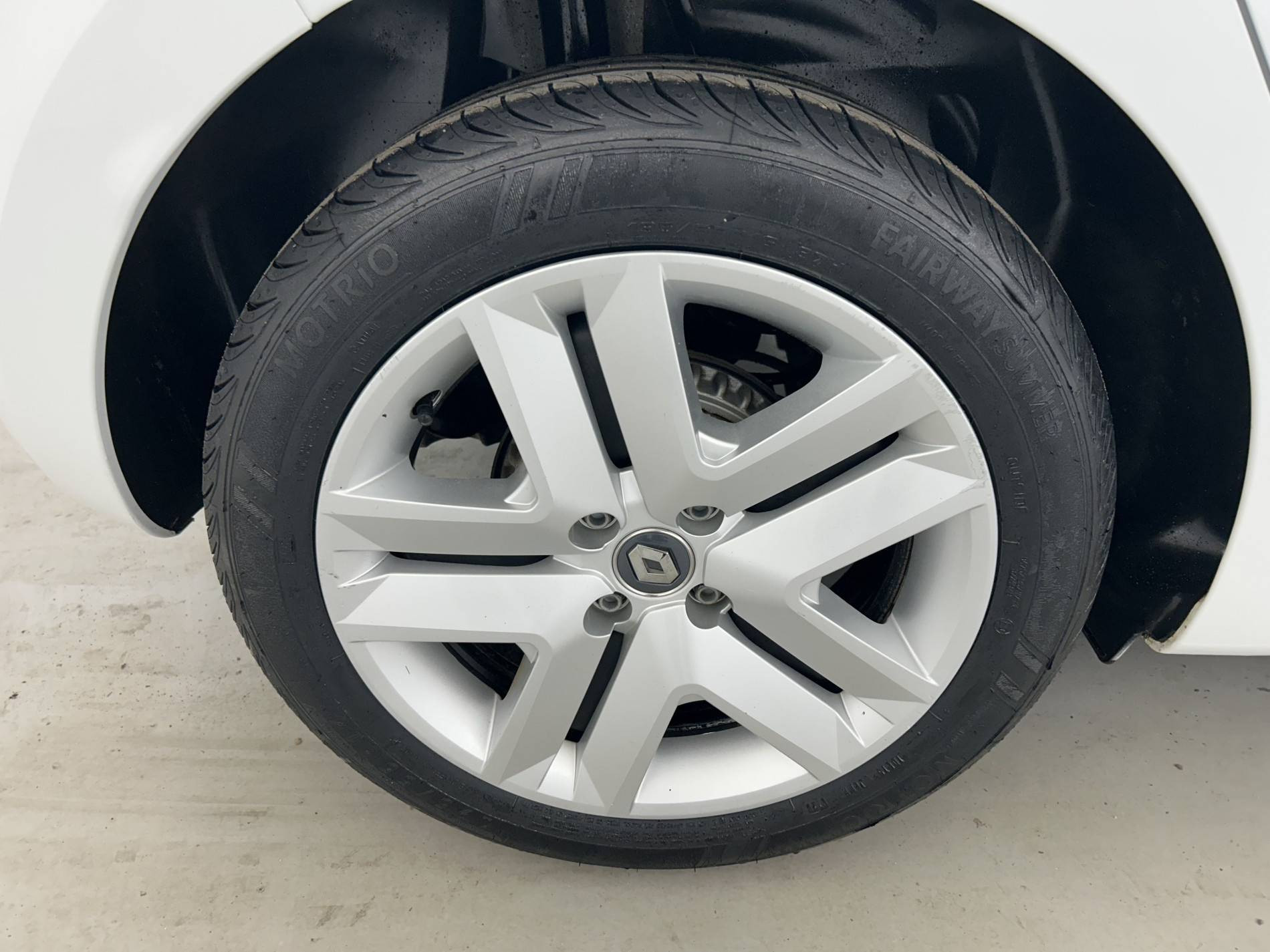 Vente en ligne Renault Clio 5 Clio SCe 65 - 21N au prix de 12 390 €