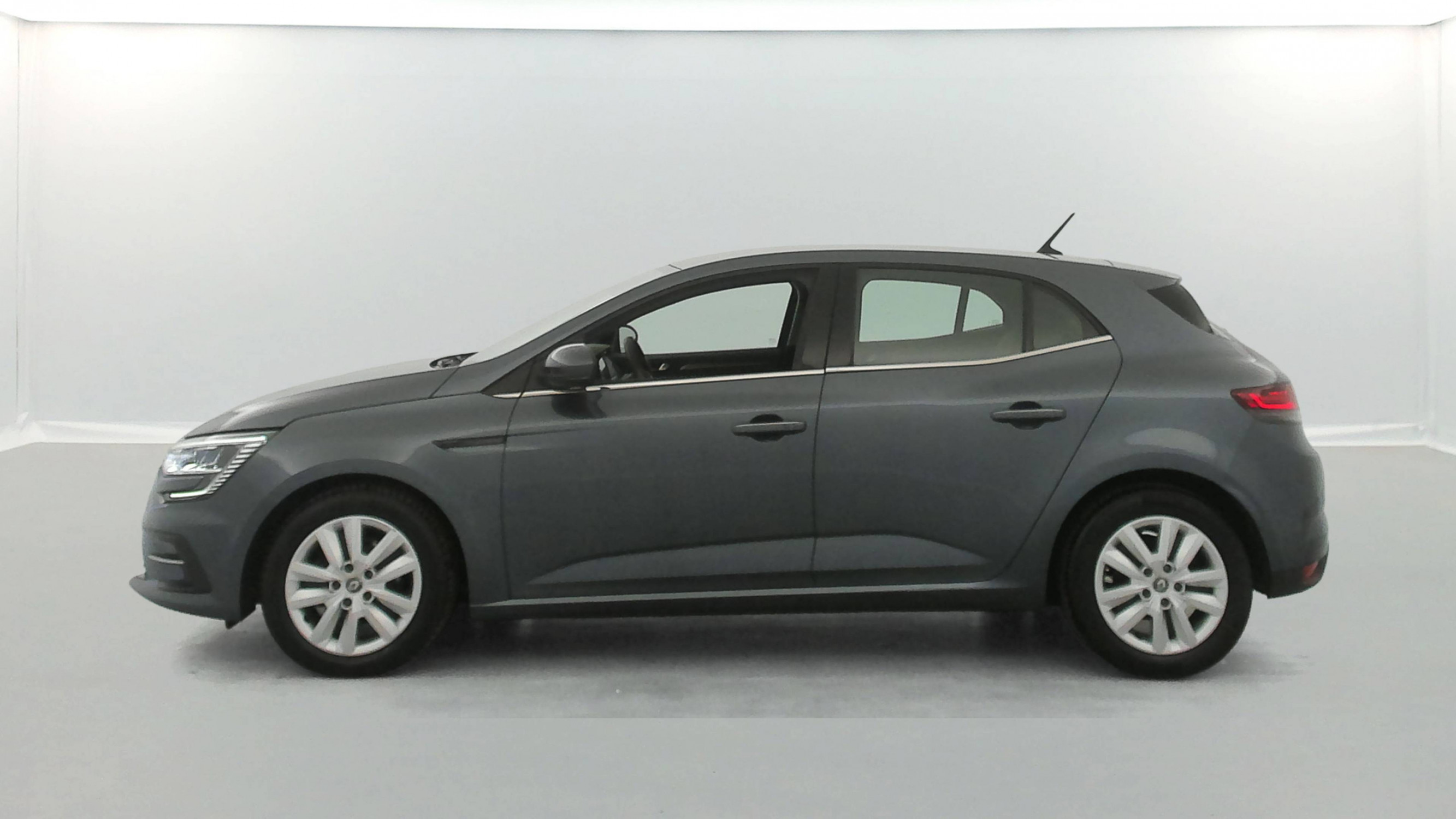 Vente en ligne Renault Megane 4 Mégane IV Berline Blue dCi 115 EDC au prix de 13 790 €