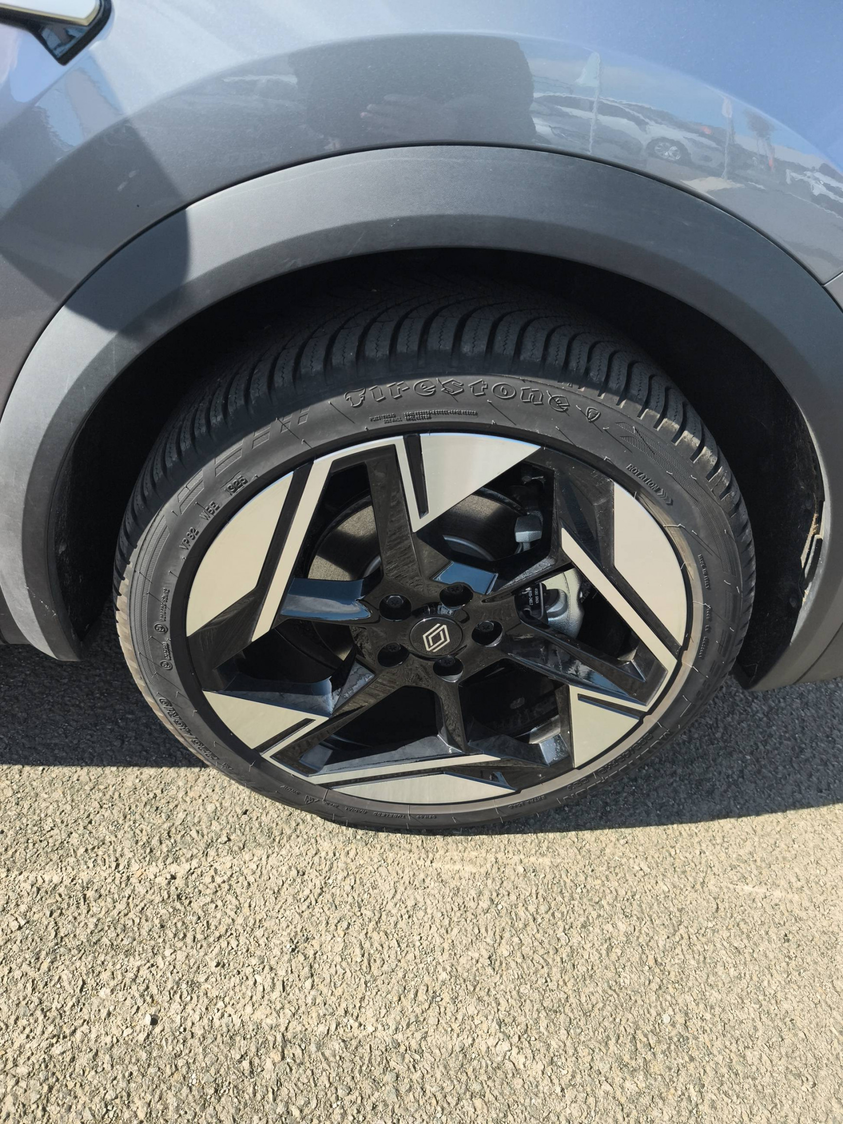 Vente en ligne Renault Symbioz  E-Tech full hybrid 160 ch au prix de 32 490 €