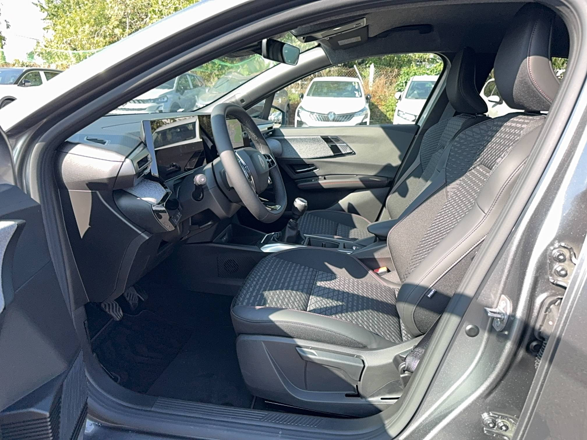 Vente en ligne Renault Clio 6 Clio TCe 115 ch au prix de 25 200 €