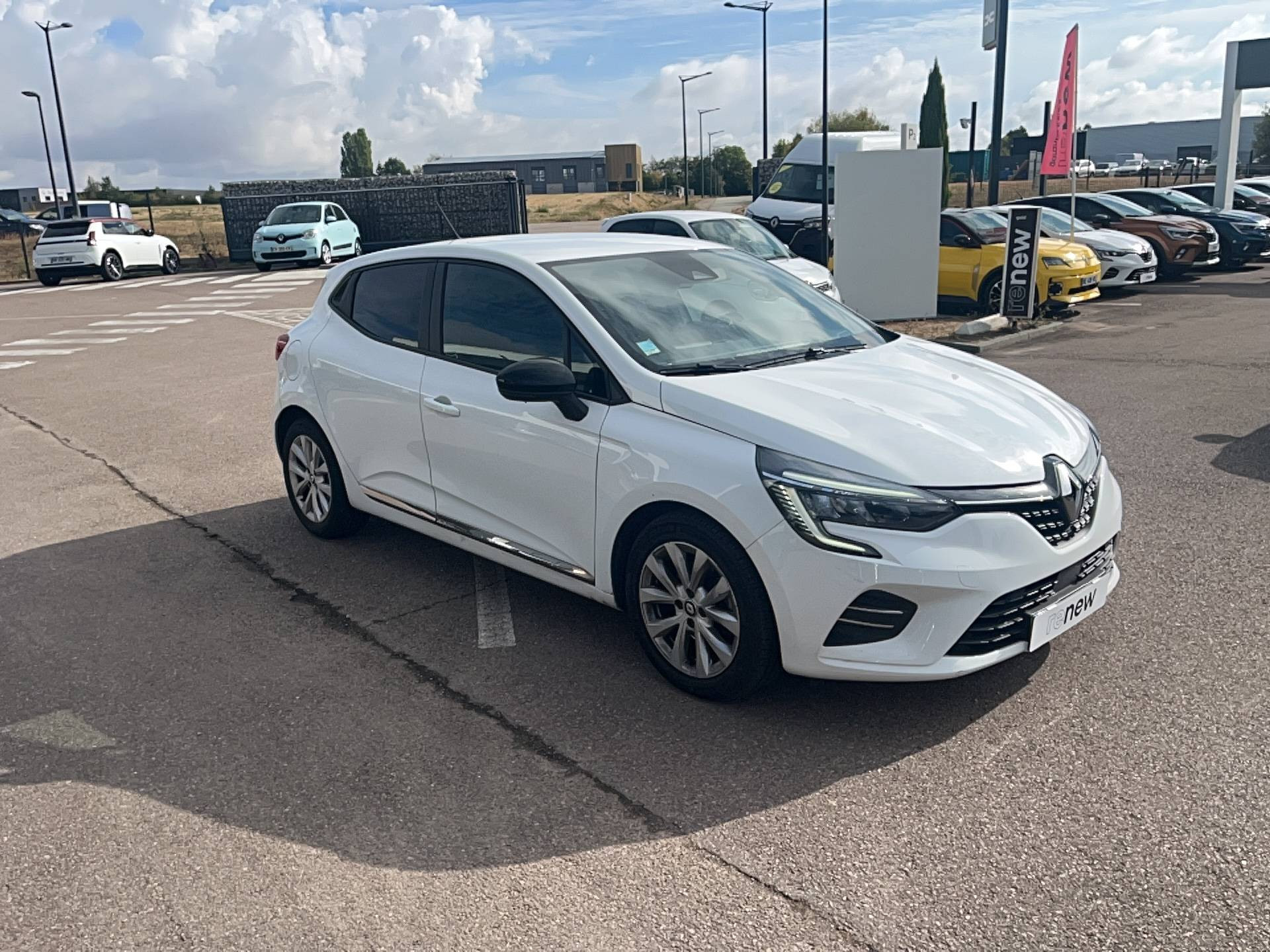 Vente en ligne Renault Clio 5 Clio Blue dCi 100 au prix de 13 490 €