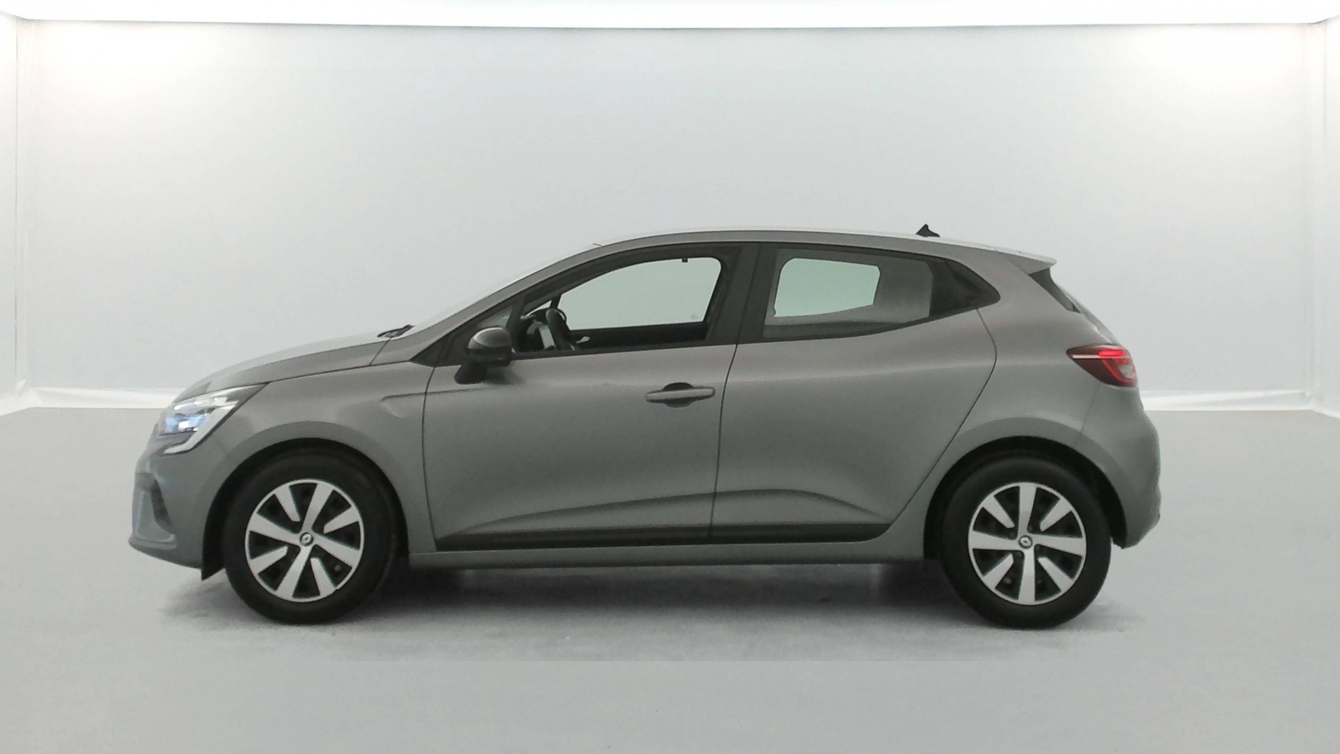 Vente en ligne Renault Clio 5 Clio TCe 90 au prix de 14 550 €
