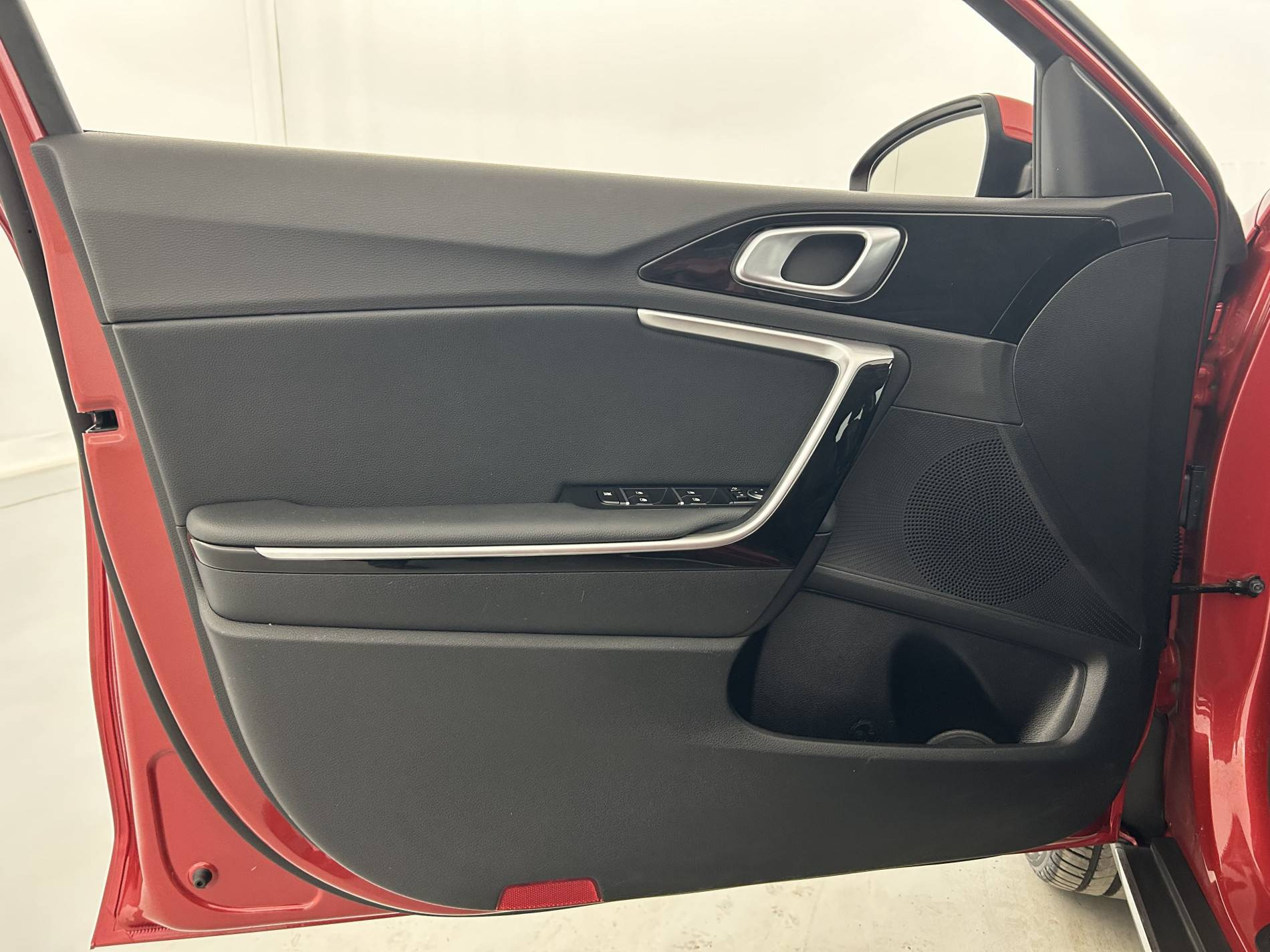 Vente en ligne Kia XCeed  1.6 CRDi 136 ch ISG MHEV DCT7 au prix de 22 480 €