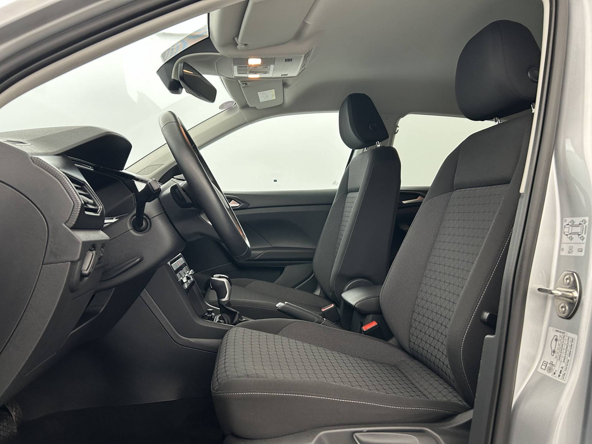 Vente en ligne Volkswagen T-Cross  1.0 TSI 110 Start/Stop DSG7 au prix de 22 290 €