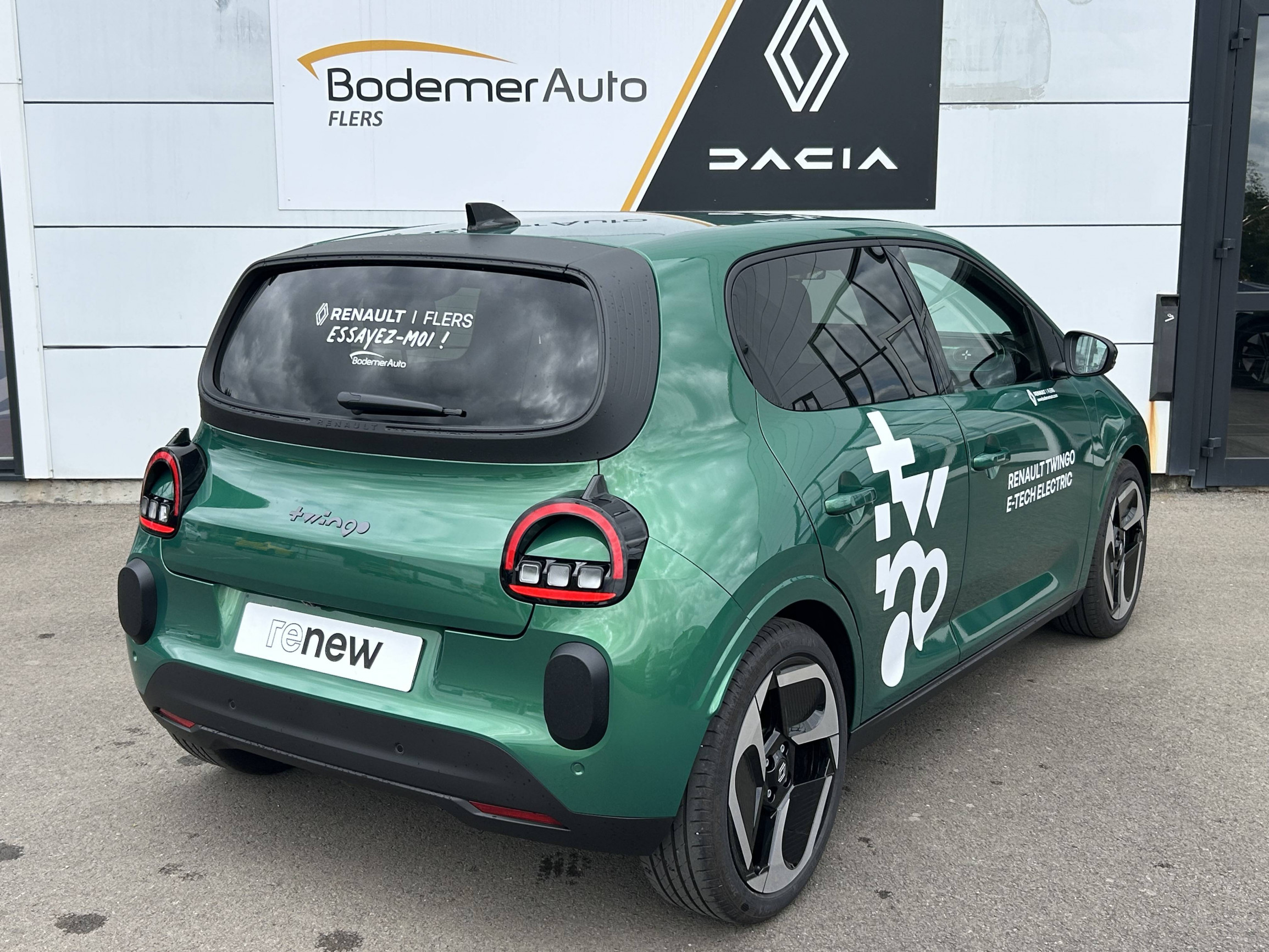 Vente en ligne Renault Twingo Electrique  80 ch autonomie urbaine au prix de 18 360 €