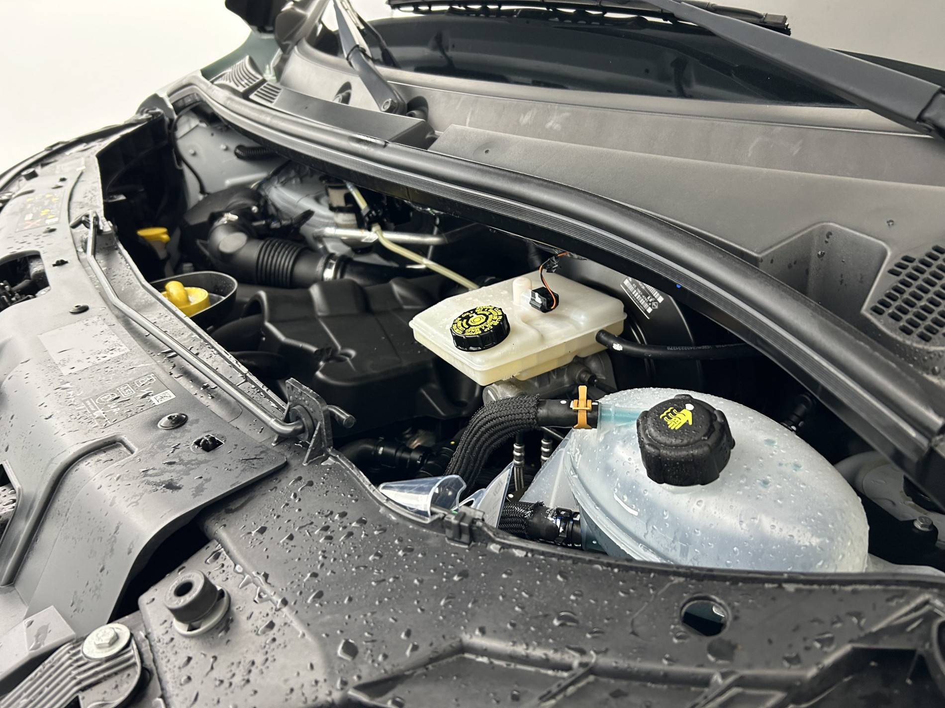 Vente en ligne Renault Master Fourgon MASTER FGN TRAC F3500 L2H2 BLUE DCI 135 au prix de 27 990 €