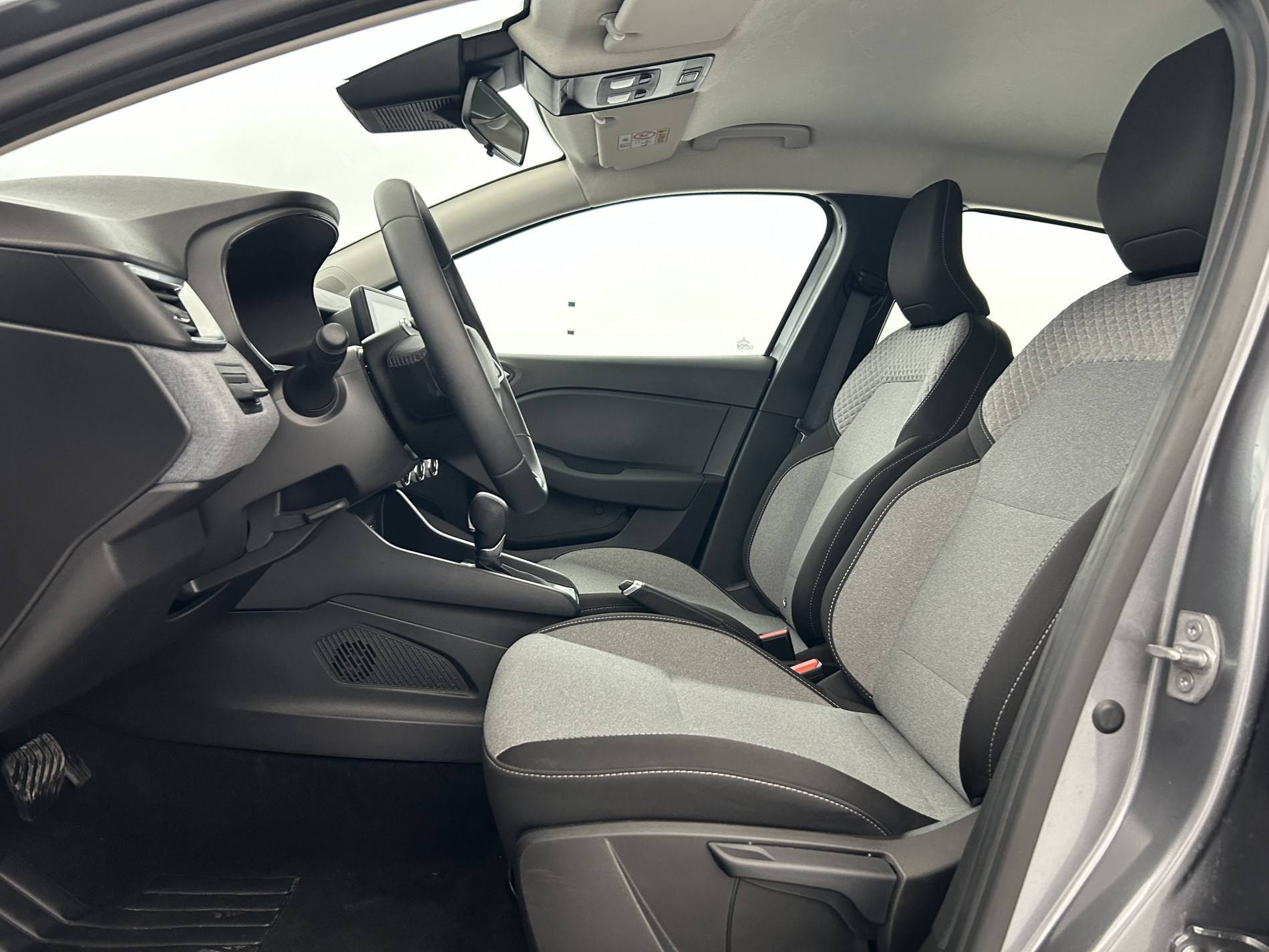 Vente en ligne Renault Clio 5 Clio E-Tech full hybrid 145 ch GSR2 au prix de 19 900 €