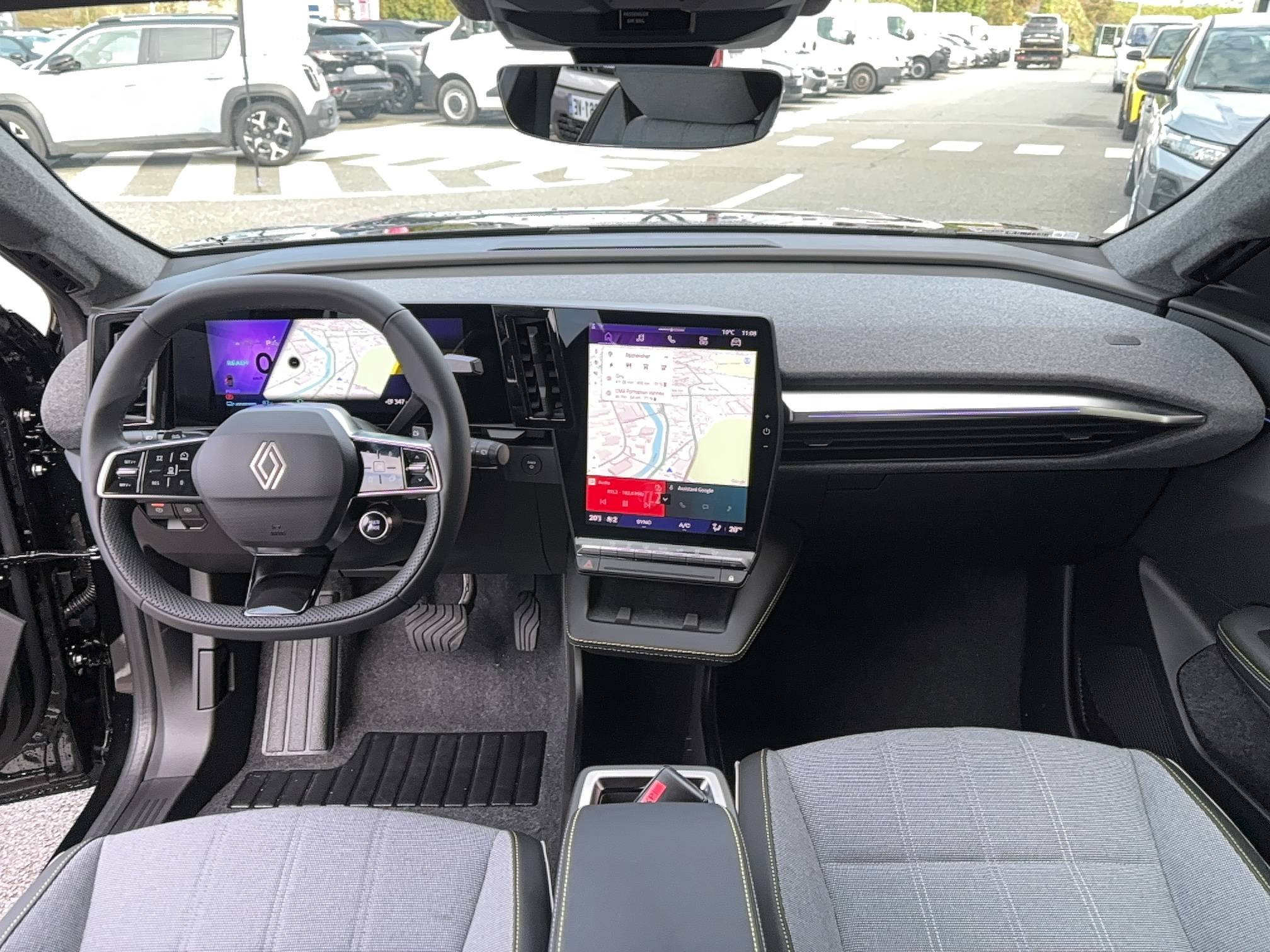 Vente en ligne Renault Scenic E-Tech  220 ch grande autonomie au prix de 39 990 €