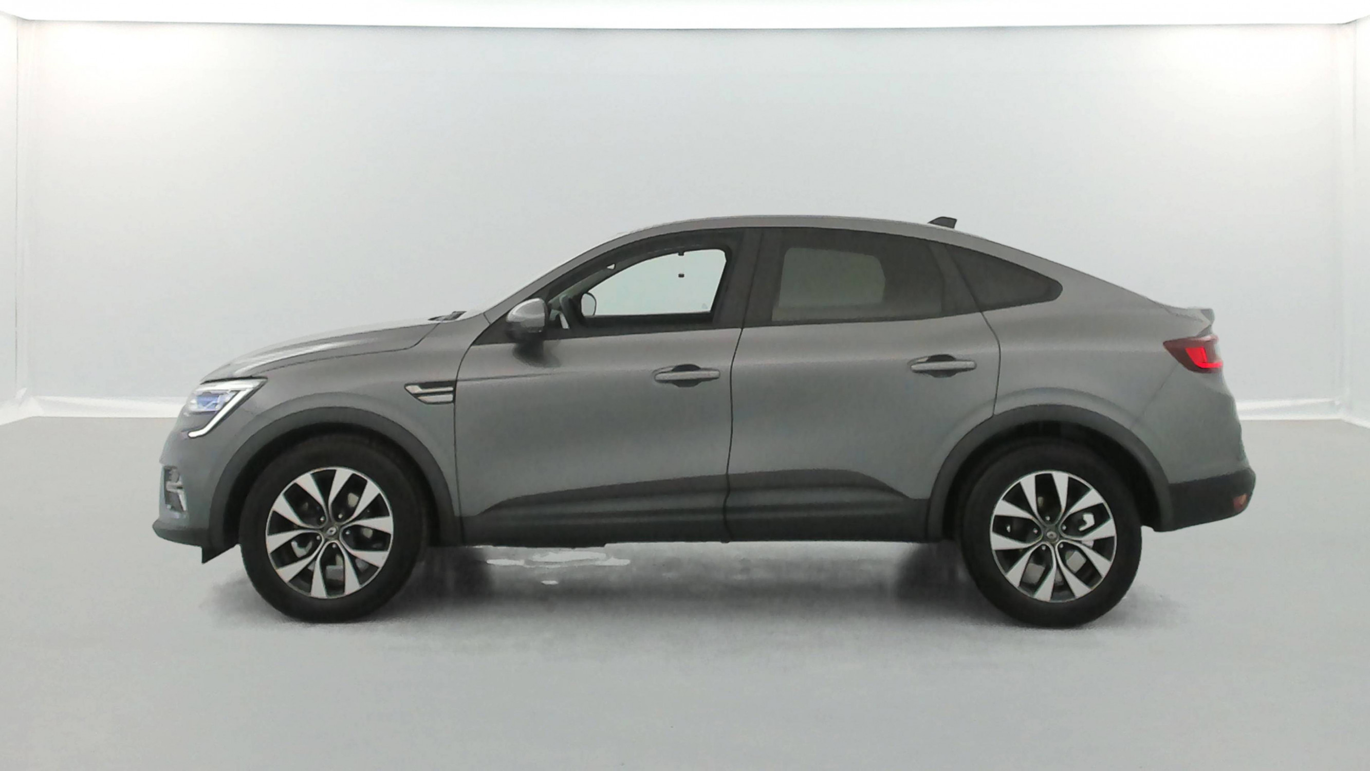 Vente en ligne Renault Arkana  mild hybrid 140 EDC FAP - 22 au prix de 21 500 €