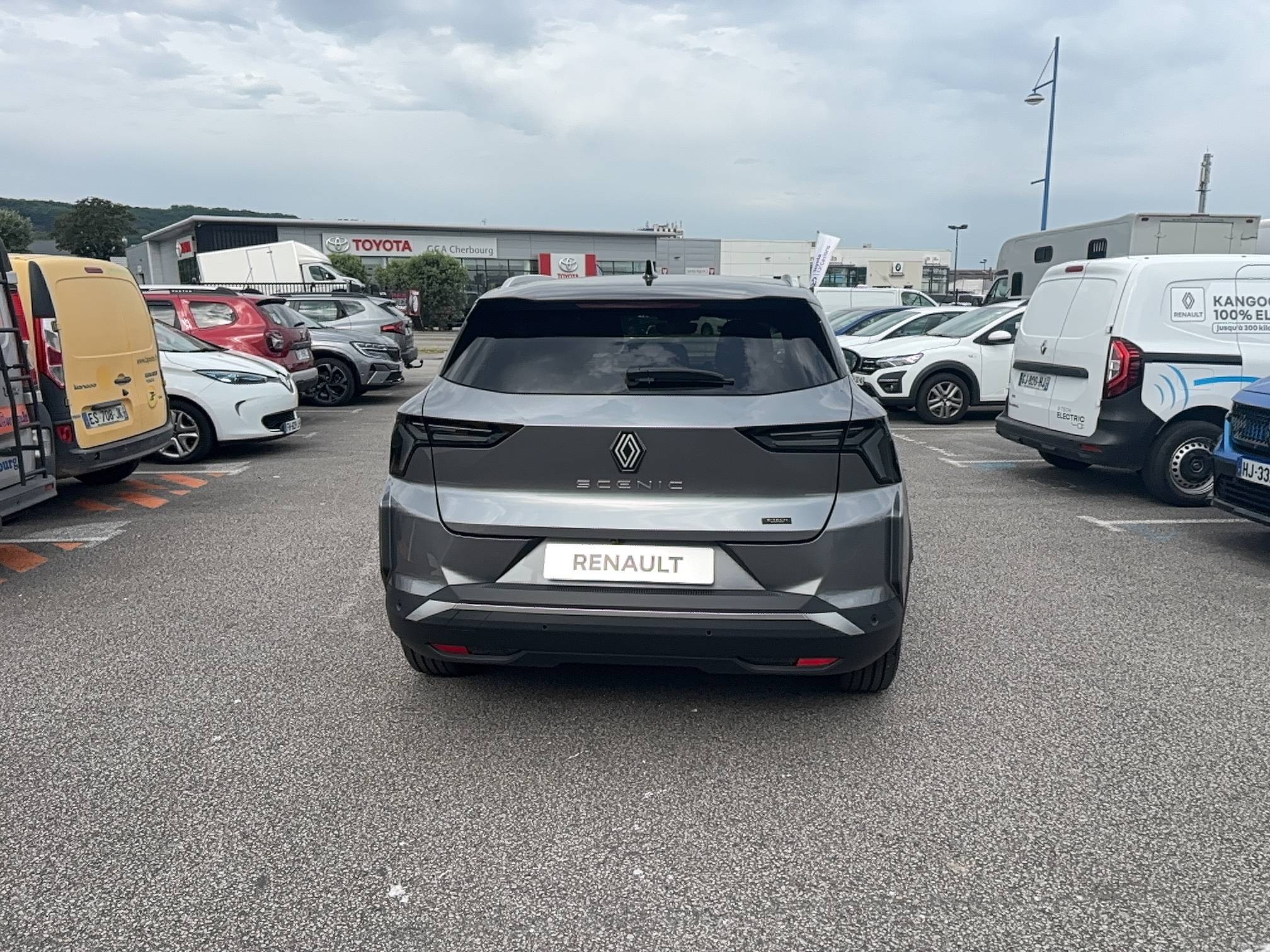Vente en ligne Renault Scenic E-Tech Scenic E-Tech électrique 220 ch grande autonomie au prix de 45 500 €