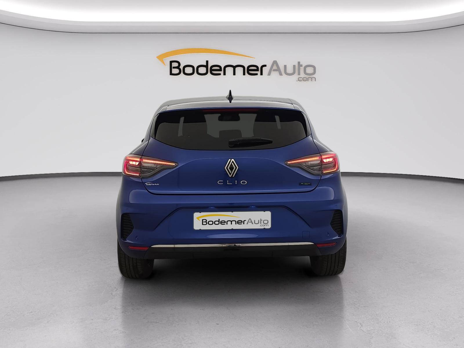 Vente en ligne Renault Clio 5 Clio E-Tech full hybrid 145 ch GSR2 au prix de 19 490 €