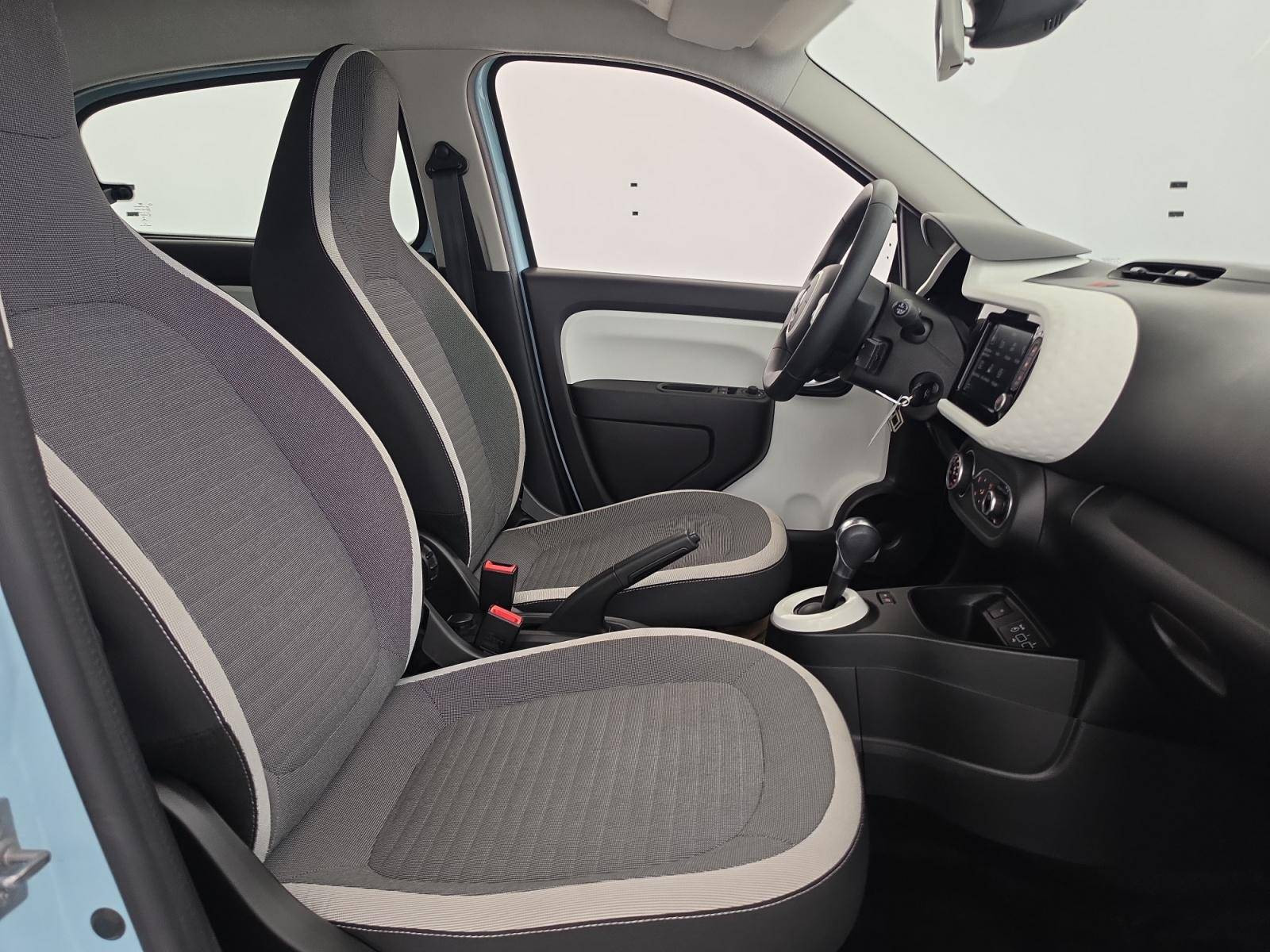 Vente en ligne Renault Twingo Electrique Twingo III E-Tech au prix de 13 490 €