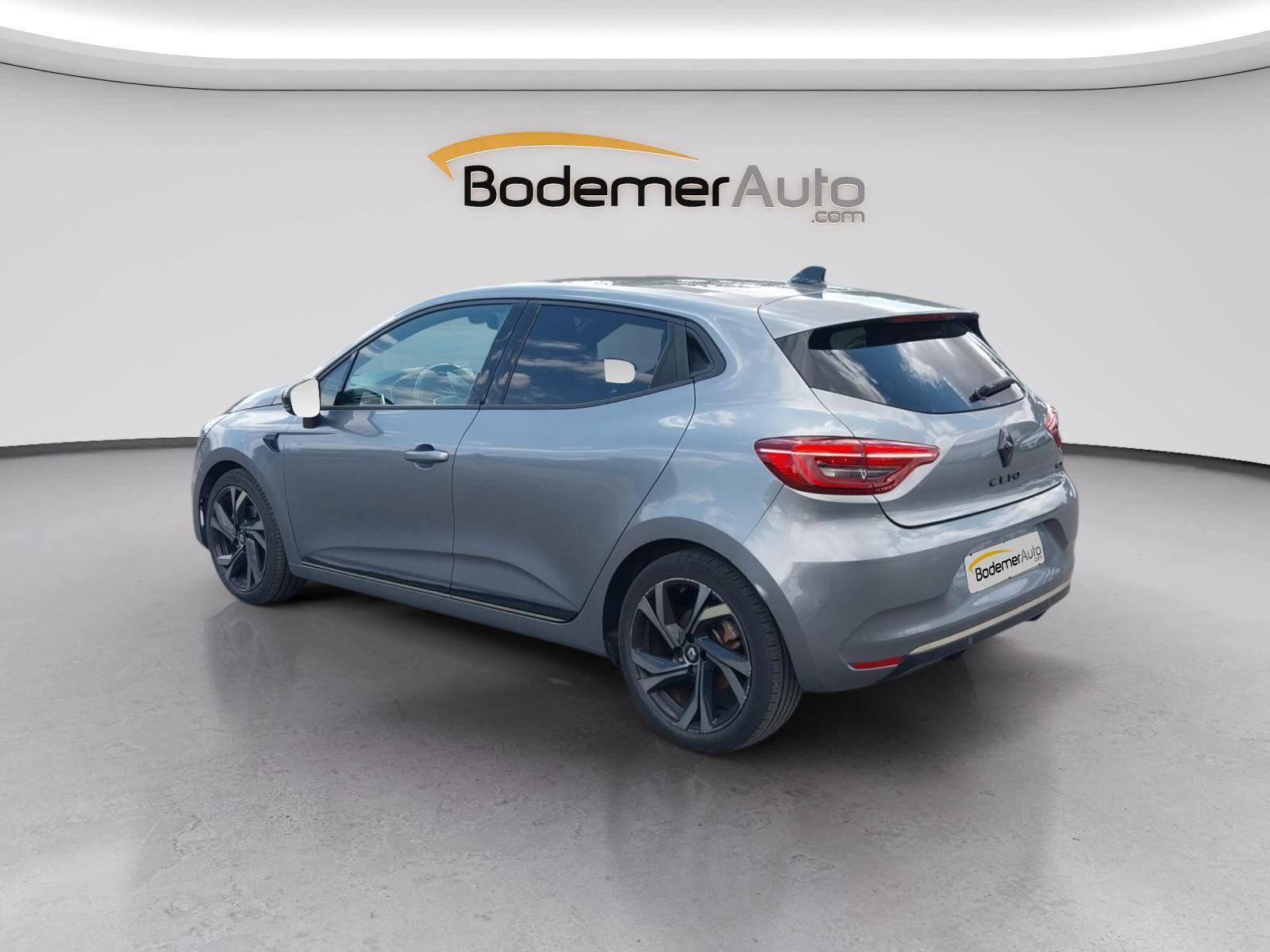 Vente en ligne Renault Clio 5 Clio E-Tech full hybrid 145 au prix de 19 990 €
