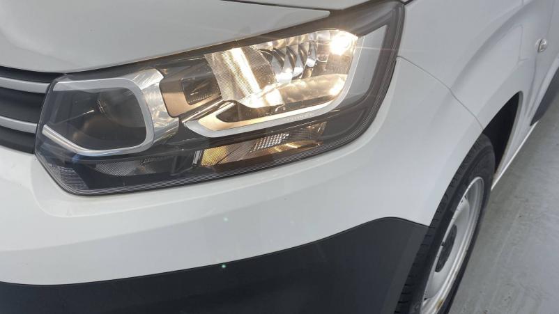 Vente en ligne Citroën Berlingo Fourgon BERLINGO VAN M 650 BLUEHDI 100 S&S au prix de 16 990 €
