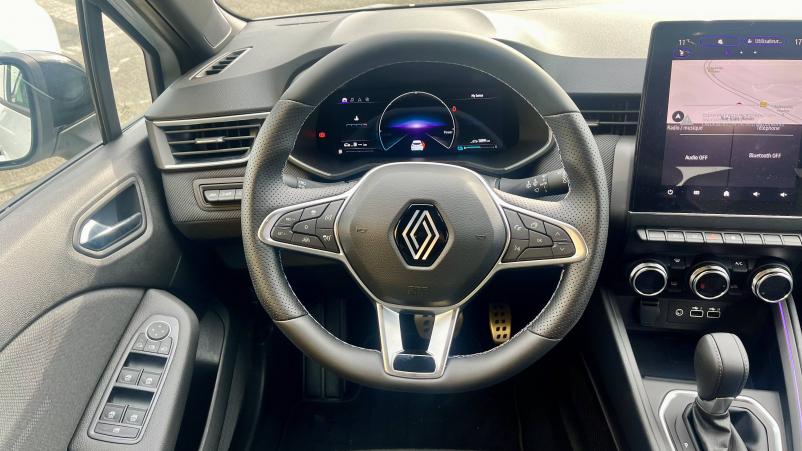 Vente en ligne Renault Clio 5 Clio E-Tech full hybrid 145 au prix de 26 500 €