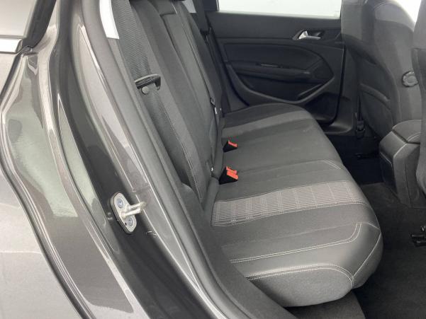 Vente en ligne Peugeot 308 SW  BlueHDi 130ch S&S BVM6 au prix de 21 890 €