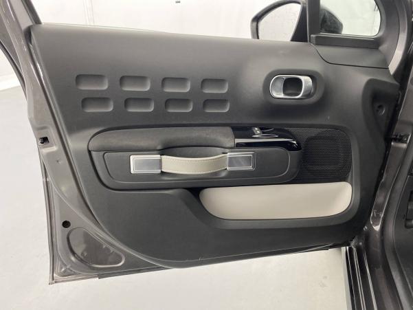 Vente en ligne Citroën C3  PureTech 110 S&S EAT6 au prix de 16 590 €