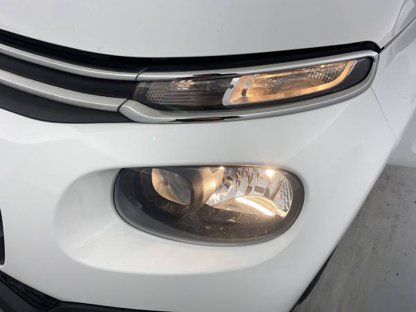 Vente en ligne Citroën C3 Business C3 PureTech 82 S&S BVM5 au prix de 13 990 €