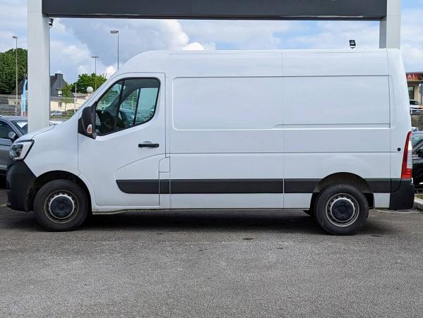 Vente en ligne Renault Master 3 Fourgon MASTER FGN TRAC F3300 L2H2 BLUE DCI 135 au prix de 32 990 €
