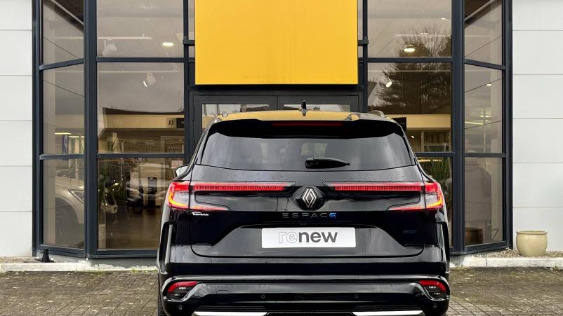 Vente en ligne Renault Nouveau Espace Espace E-Tech hybrid 200 au prix de 46 500 €